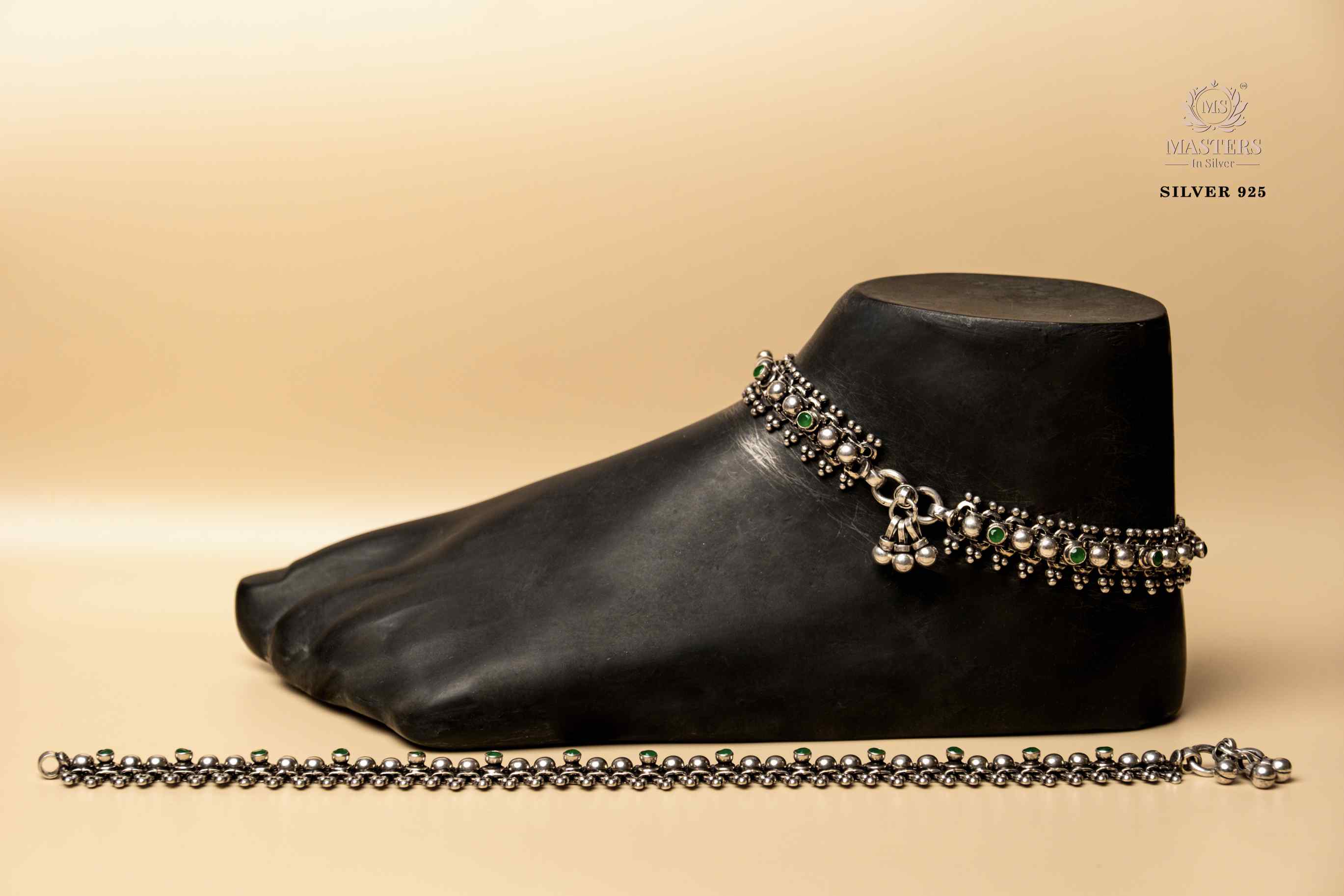 OXIDISED CUTSTONE ANKLETS REGULAR USE