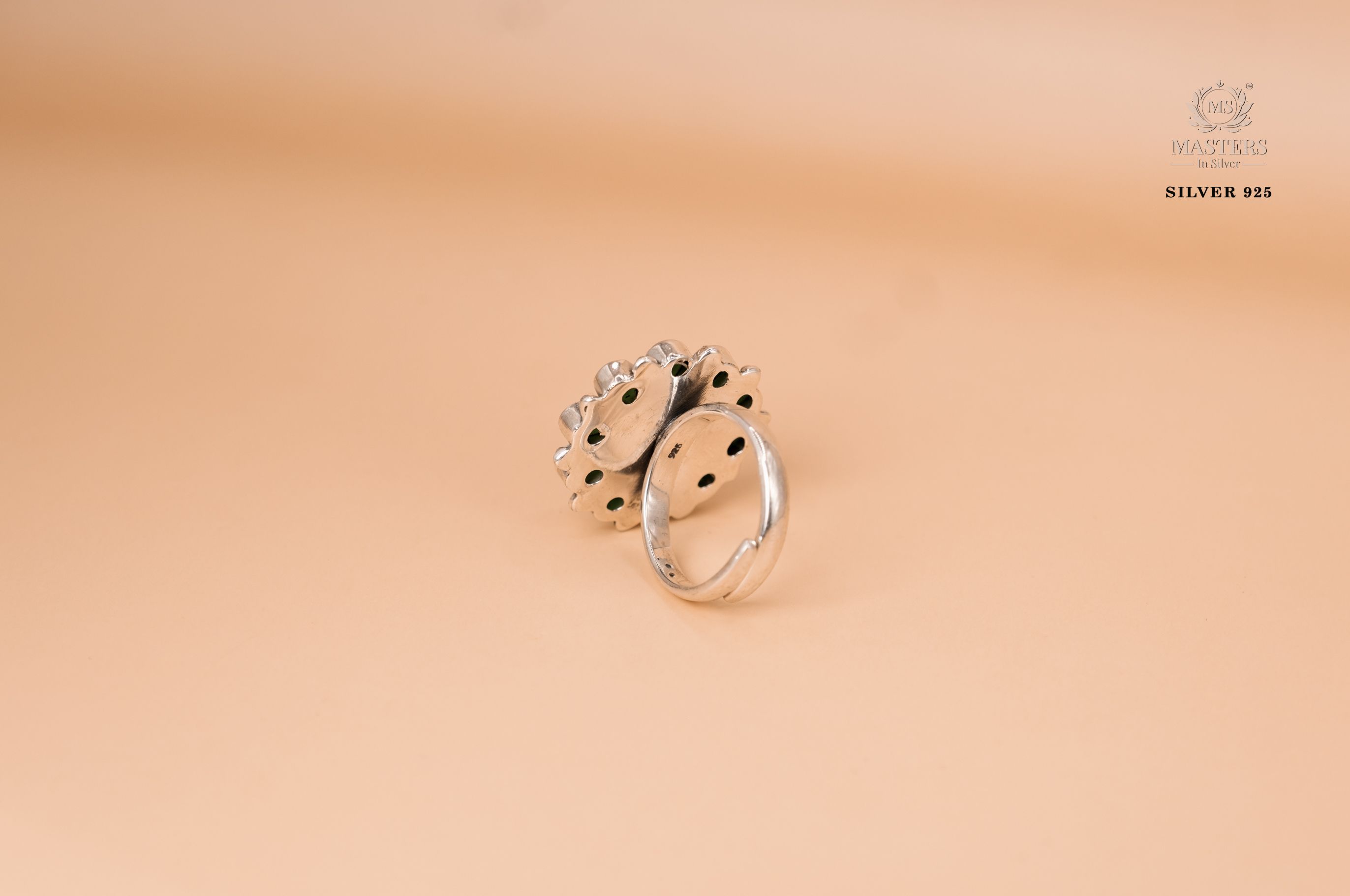 RINGS OXIDISED ( FLORAL ) CUT-STONES