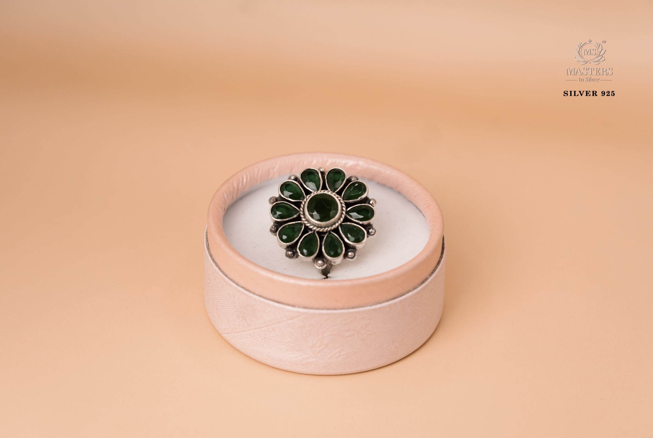 RINGS OXIDISED ( FLORAL ) CUT-STONES