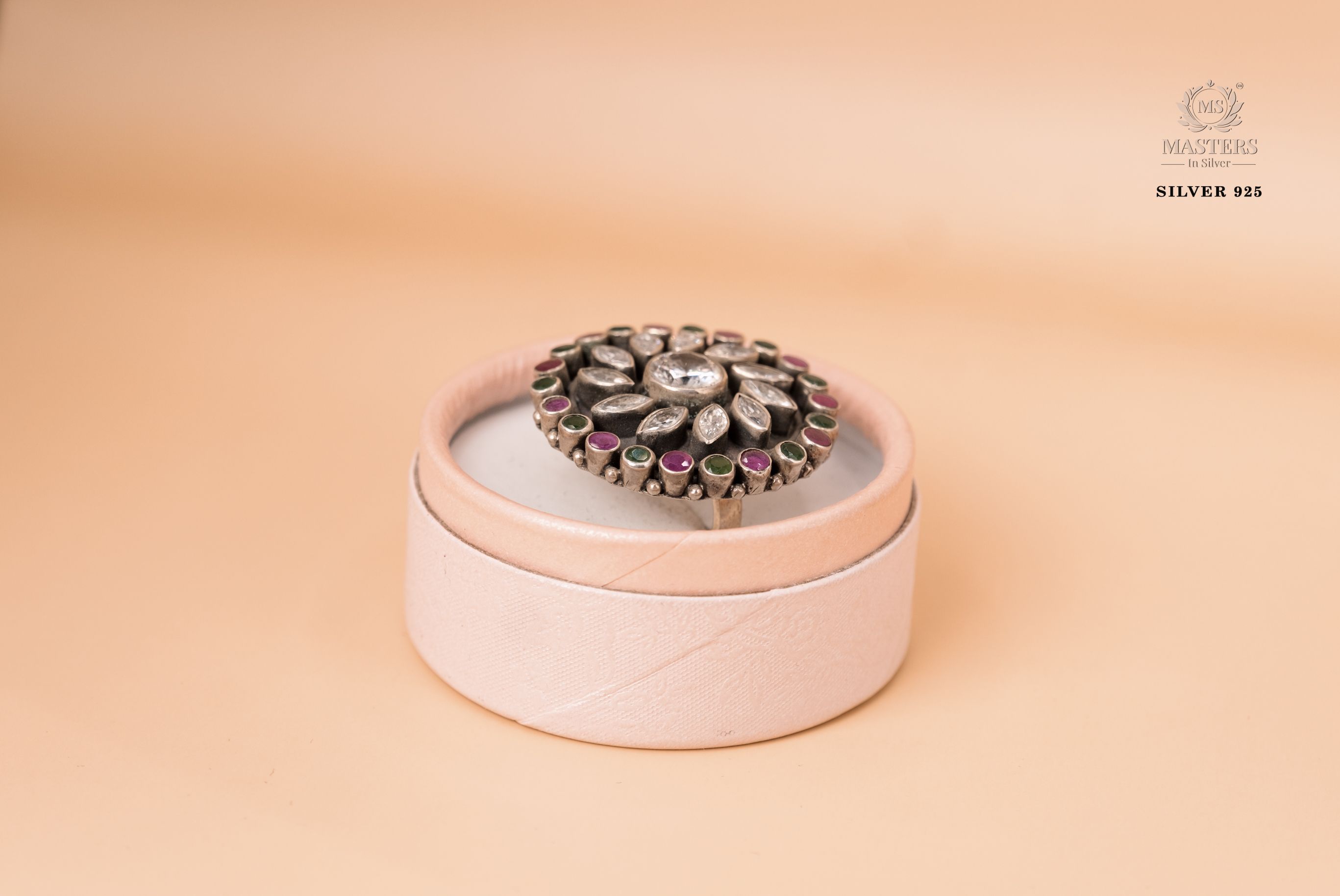 OXIDISED COCKTAIL RING CUT STONES Broad top floral