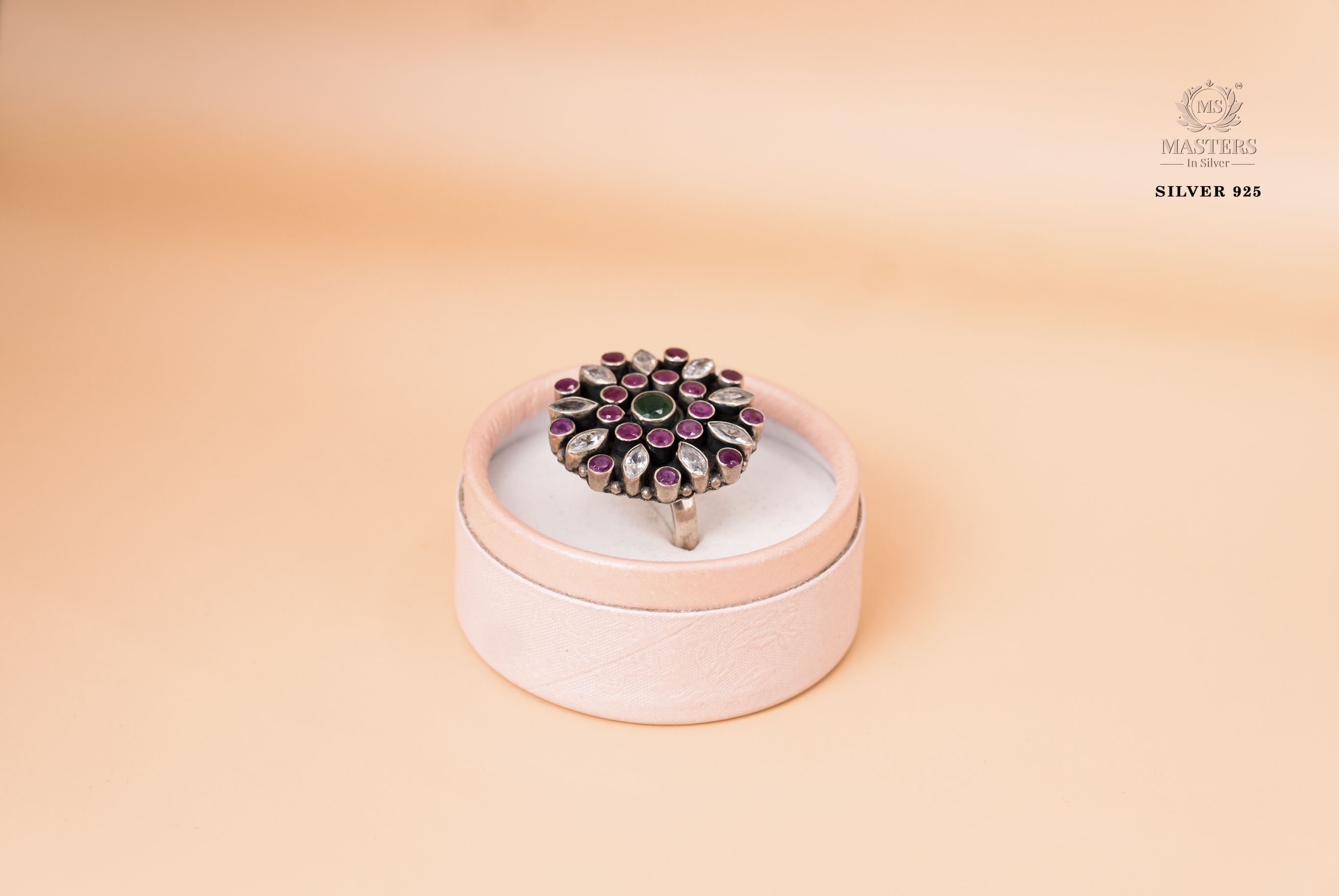 OXIDISED COCKTAIL RING CUT STONES Broad top floral