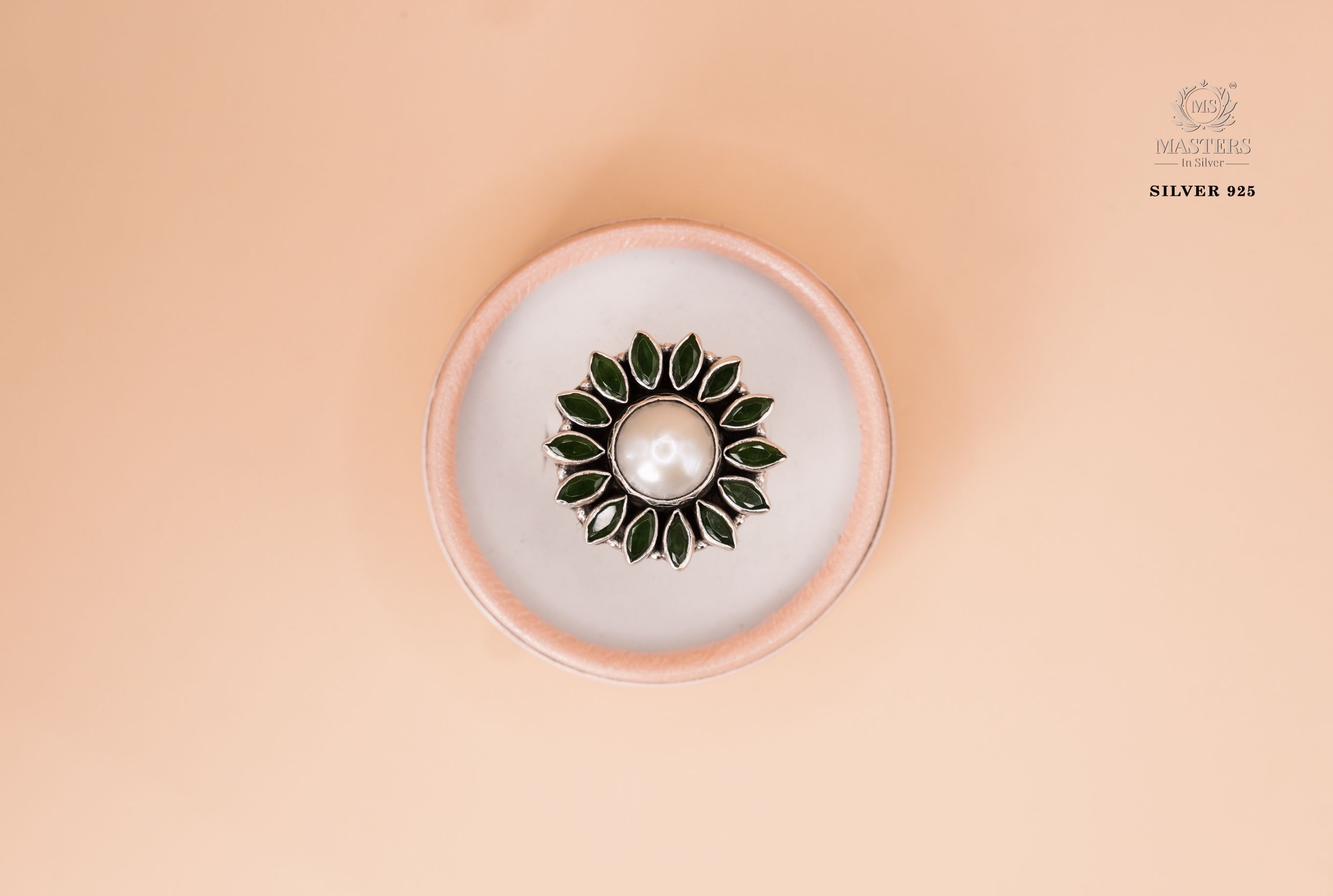 OXIDISED COCKTAIL RING CUT STONES Pearl floral