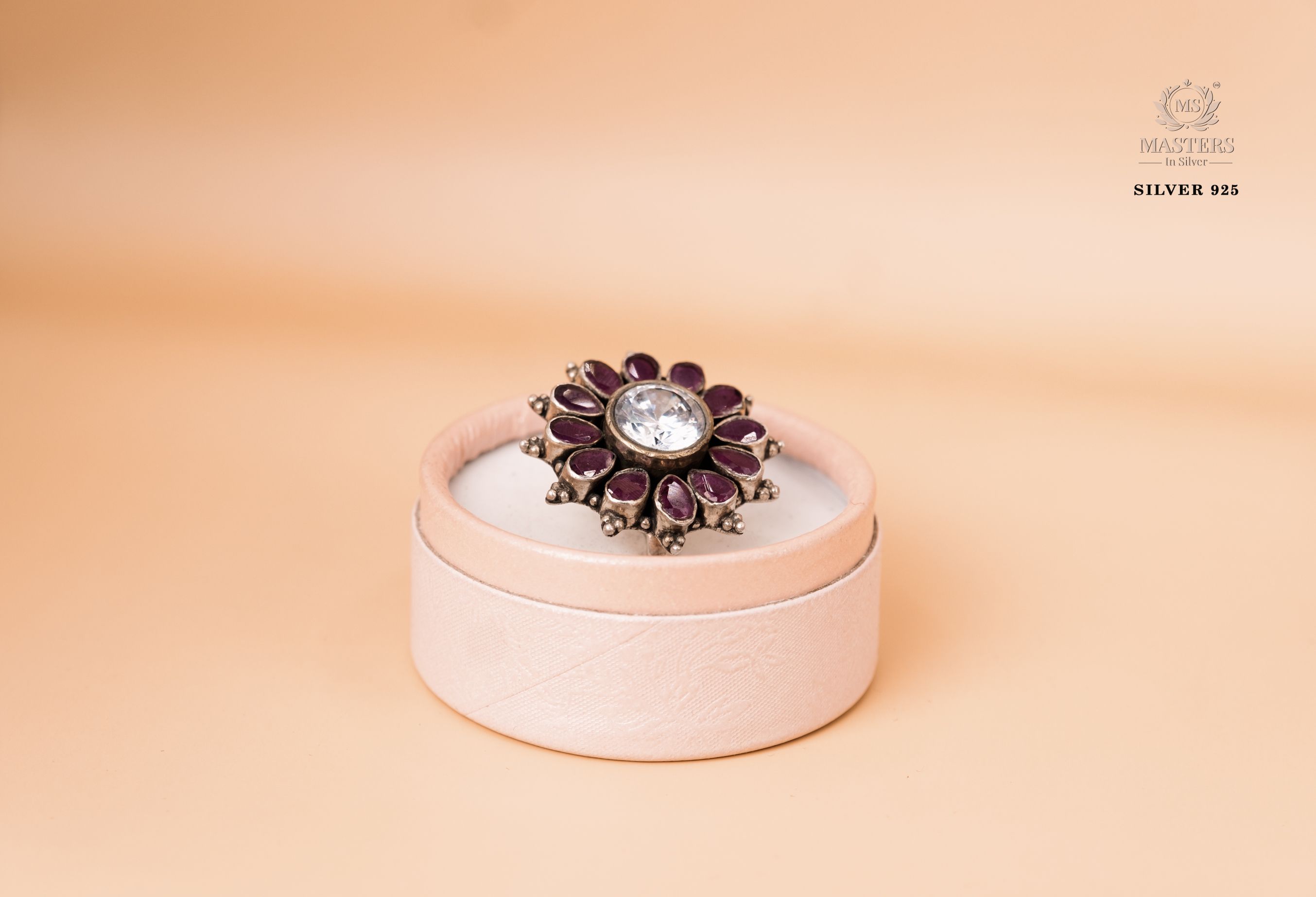 OXIDISED COCKTAIL RING CUT STONES floral