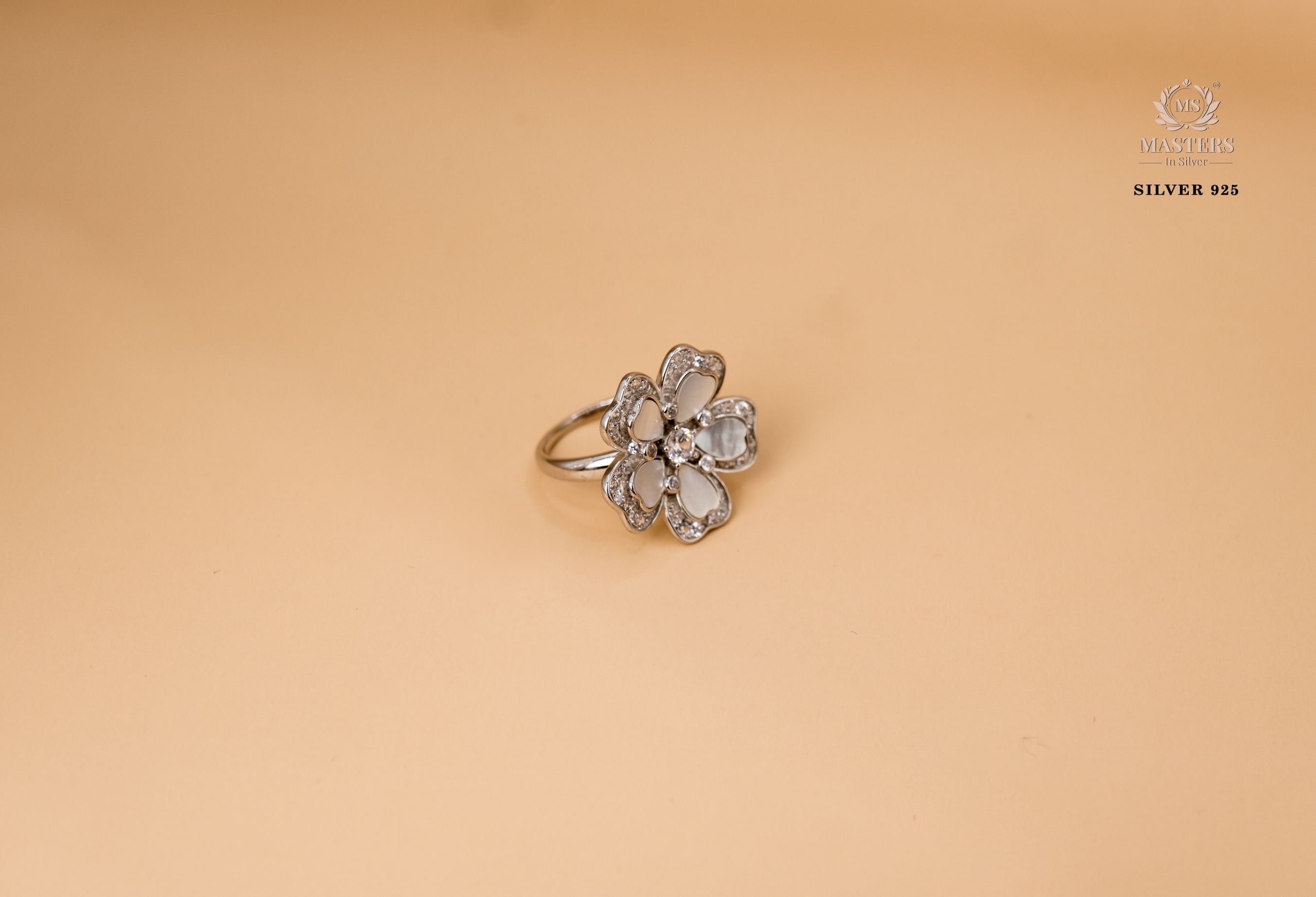 ORIGINAL IMPORTED COCKTAIL MOTHER OF PEARL SILVER 925 RING