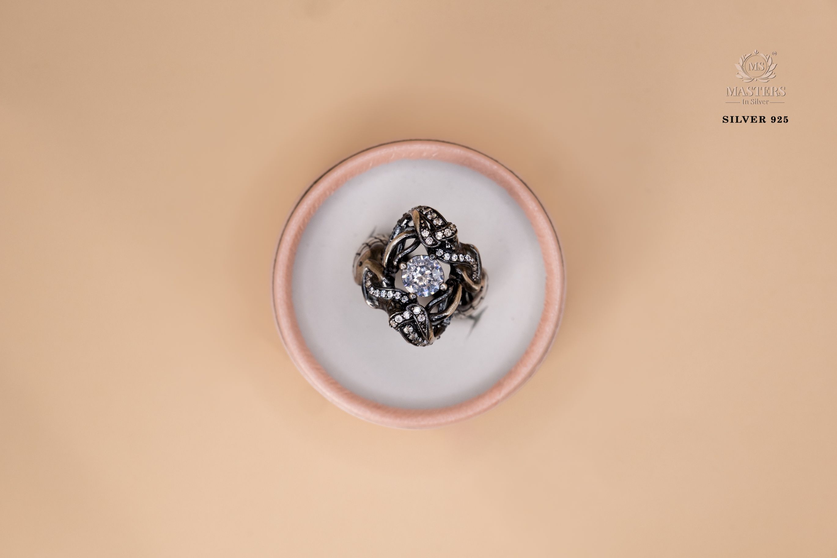ORIGINAL IMPORTED COCKTAIL DIAMOND LOOKS SILVER 925 RING