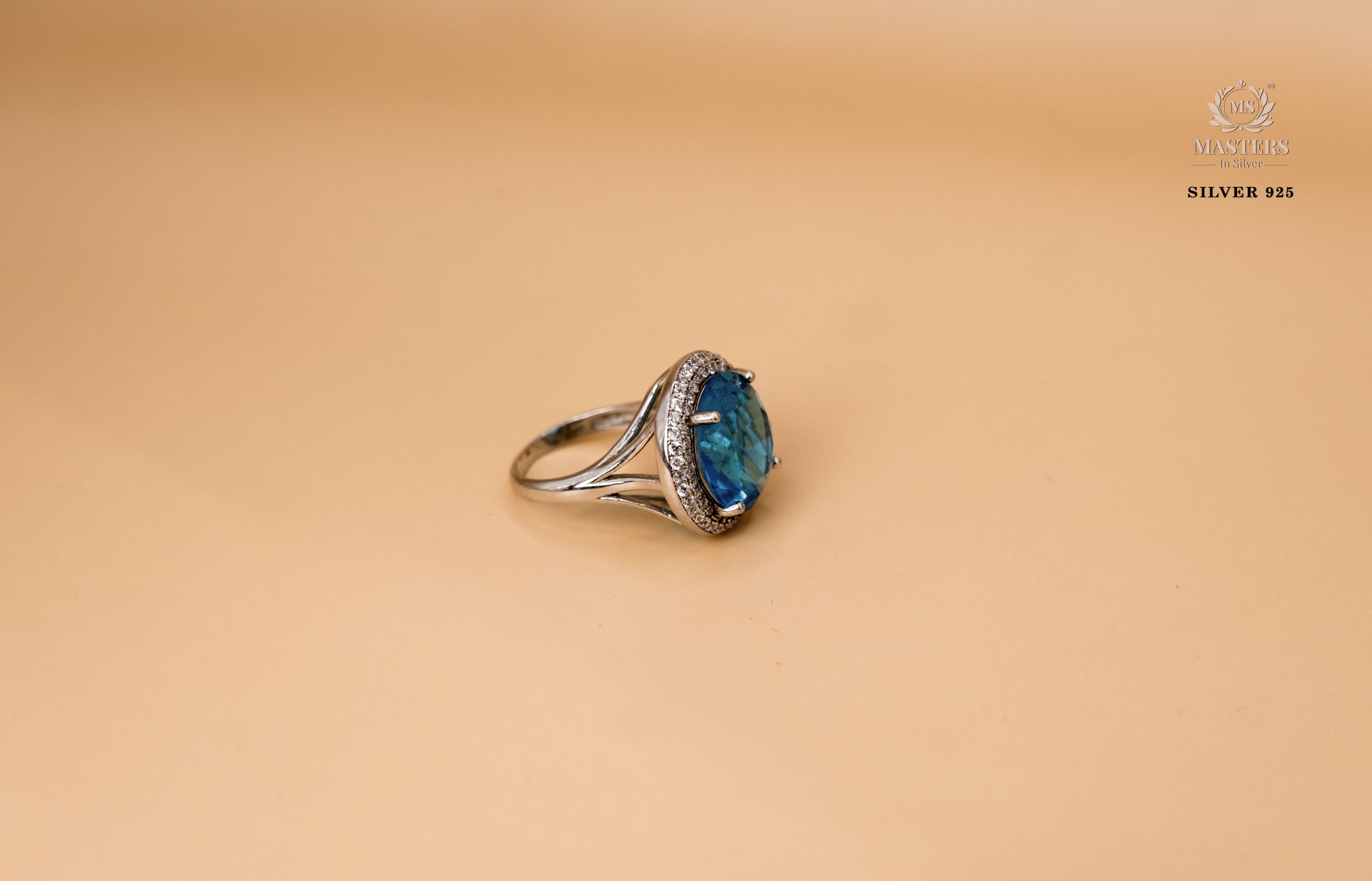 ORIGINAL IMPORTED COCKTAIL DIAMOND LOOKS SILVER 925 RING