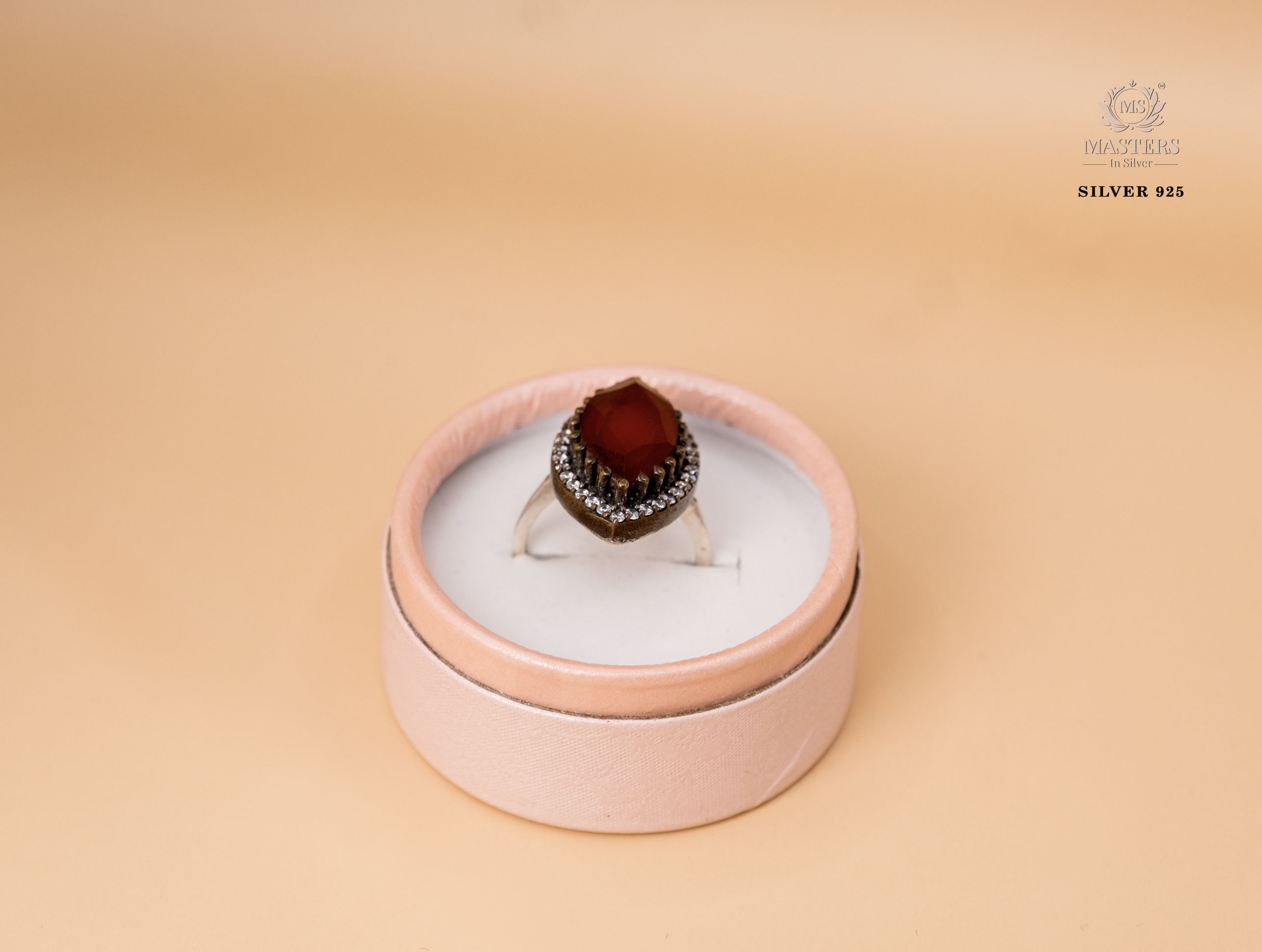ORIGINAL IMPORTED COCKTAIL DIAMOND LOOKS SILVER 925 RING
