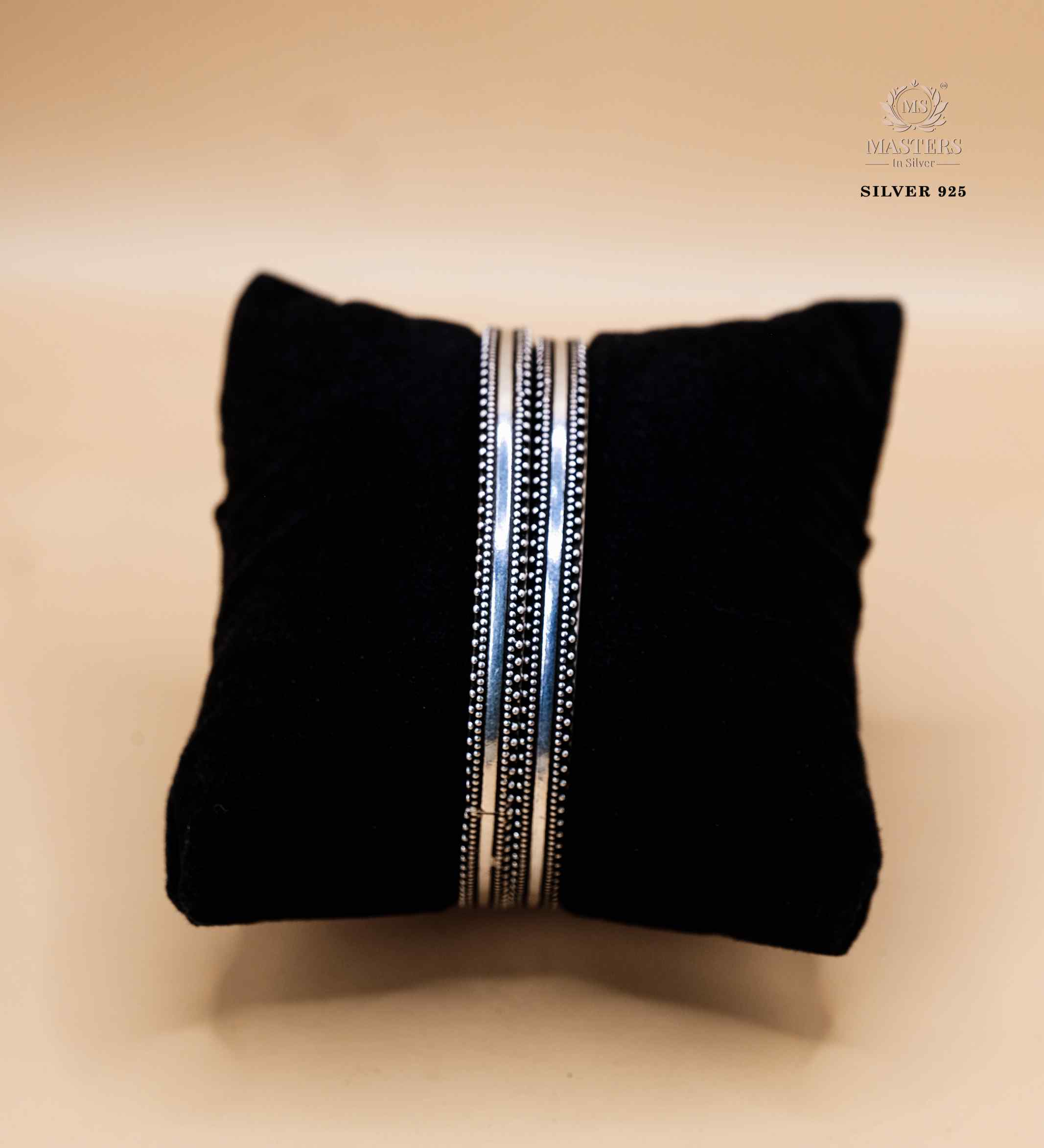 BANGLES   OXIDISED / REGULAR USE