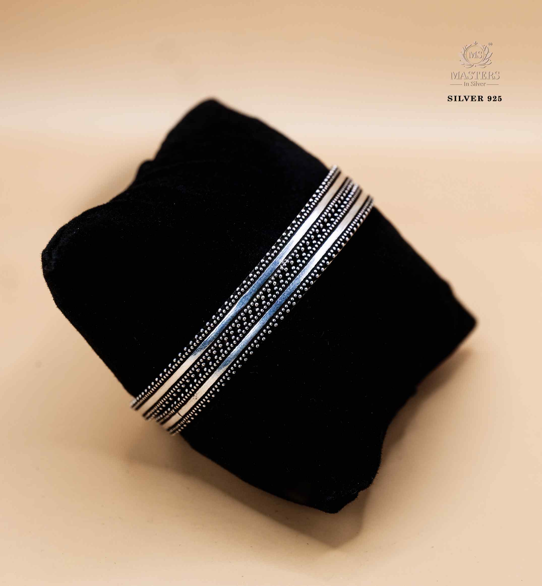 BANGLES   OXIDISED / REGULAR USE