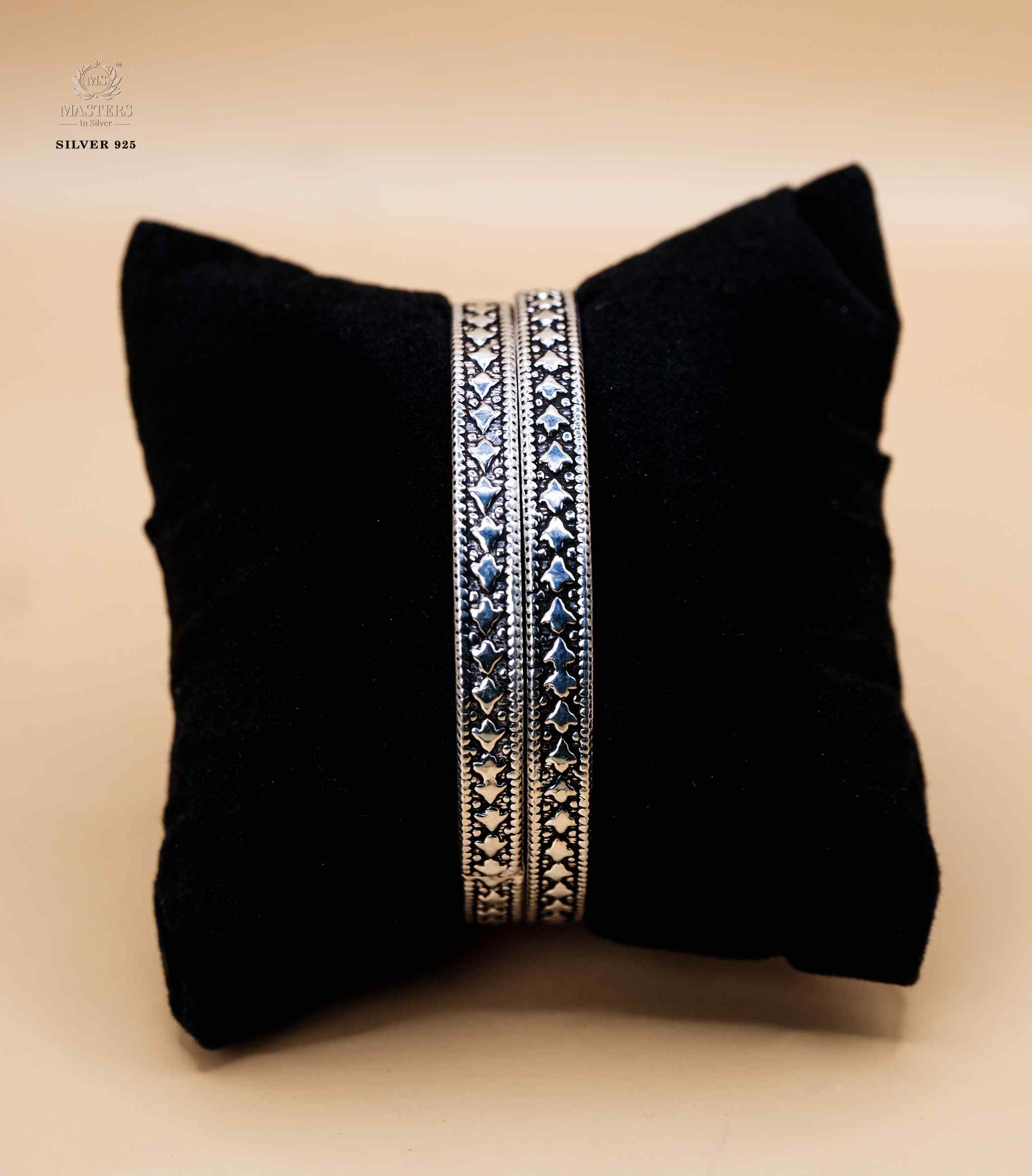 BANGLES   OXIDISED / REGULAR USE
