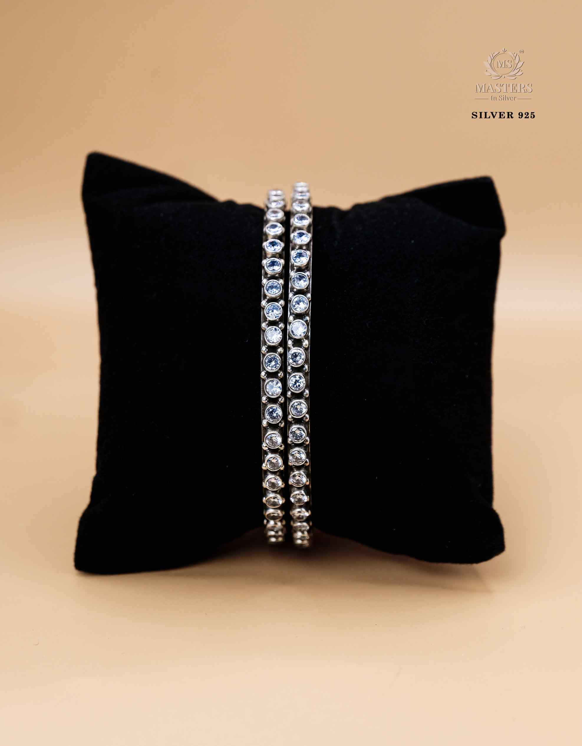 BANGLES CUT STONES REGULAR USE