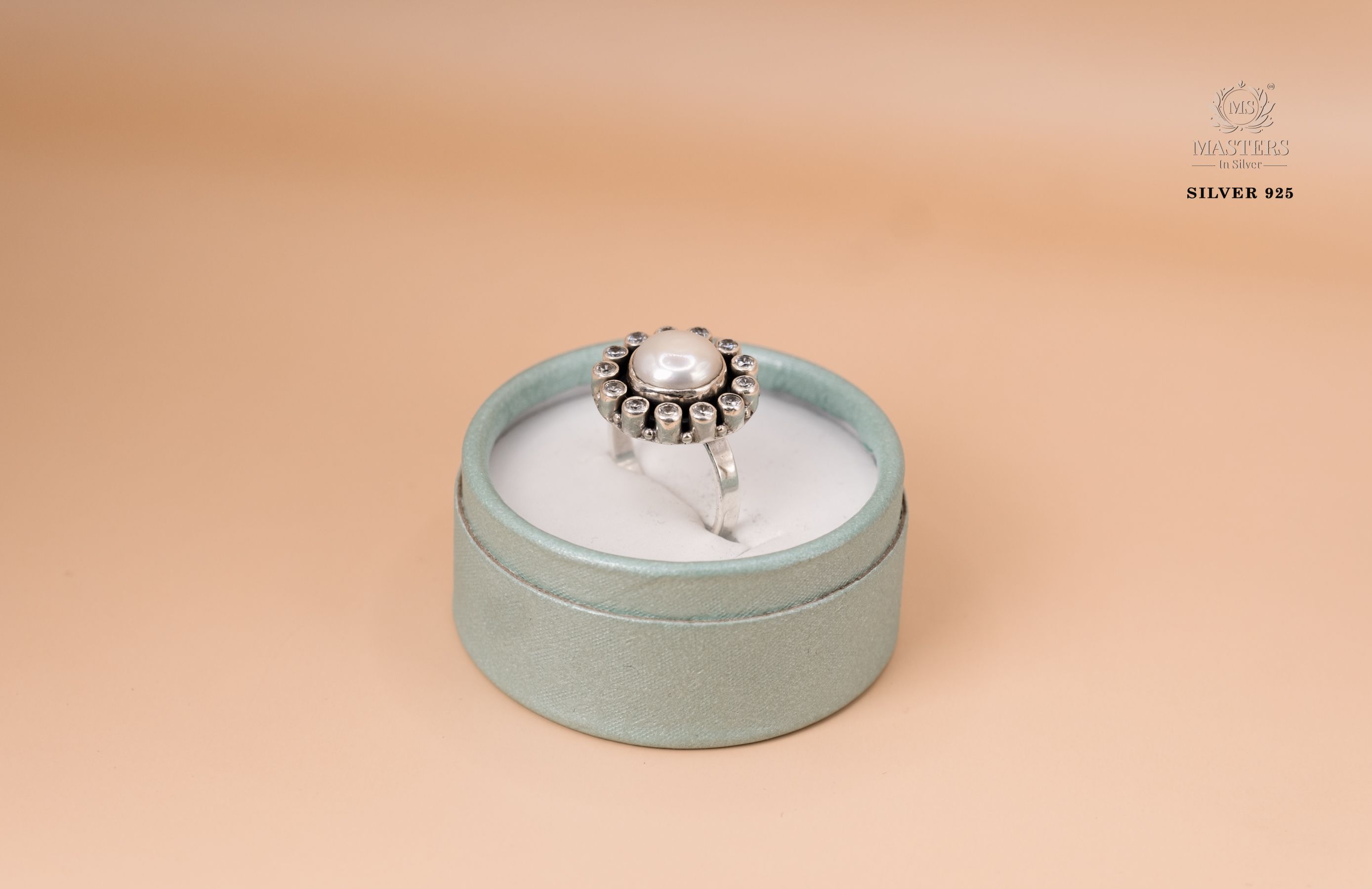 RINGS OXIDISED ( pearl ) CUT-STONES