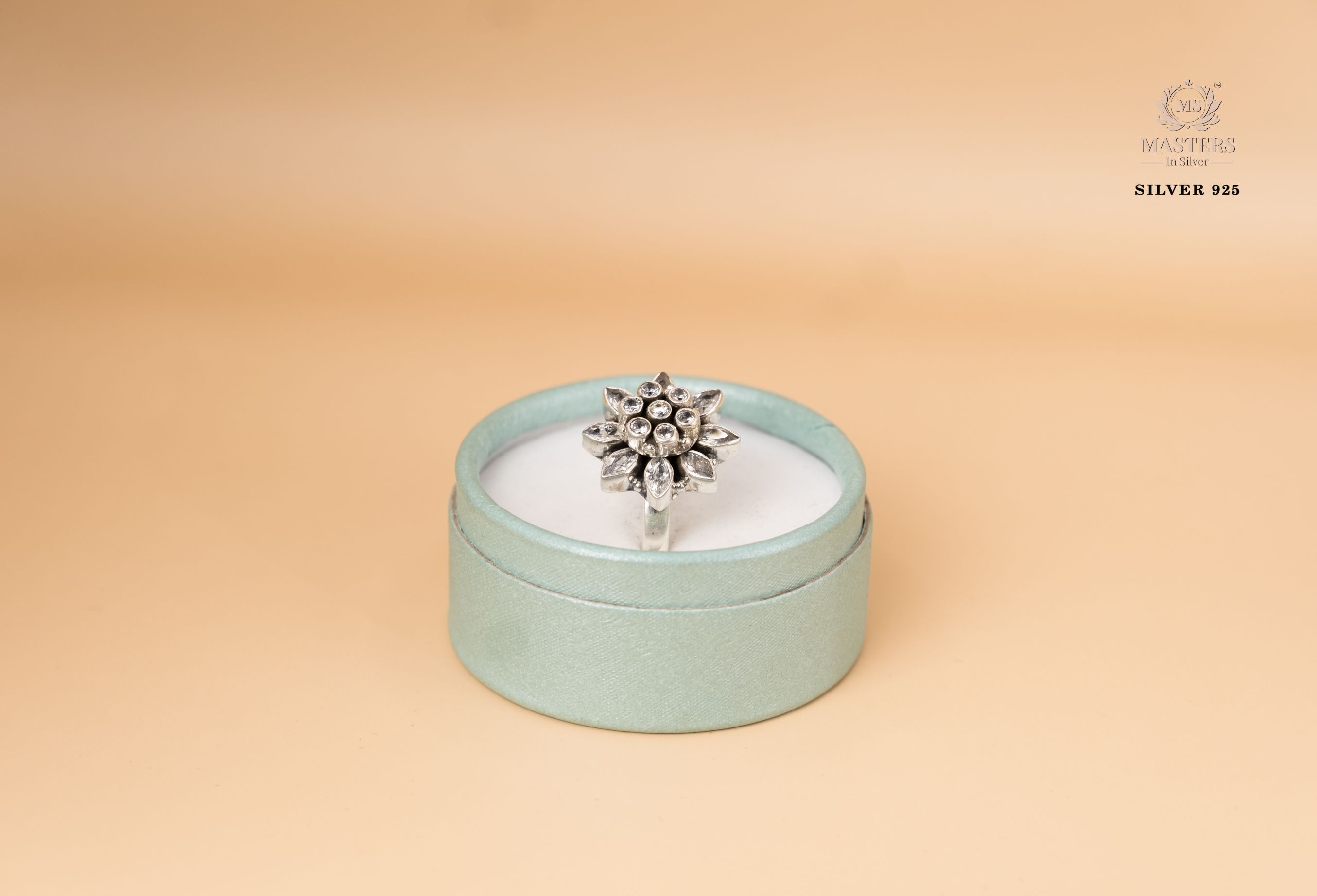 RINGS OXIDISED( Floral - White ) CUT-STONES