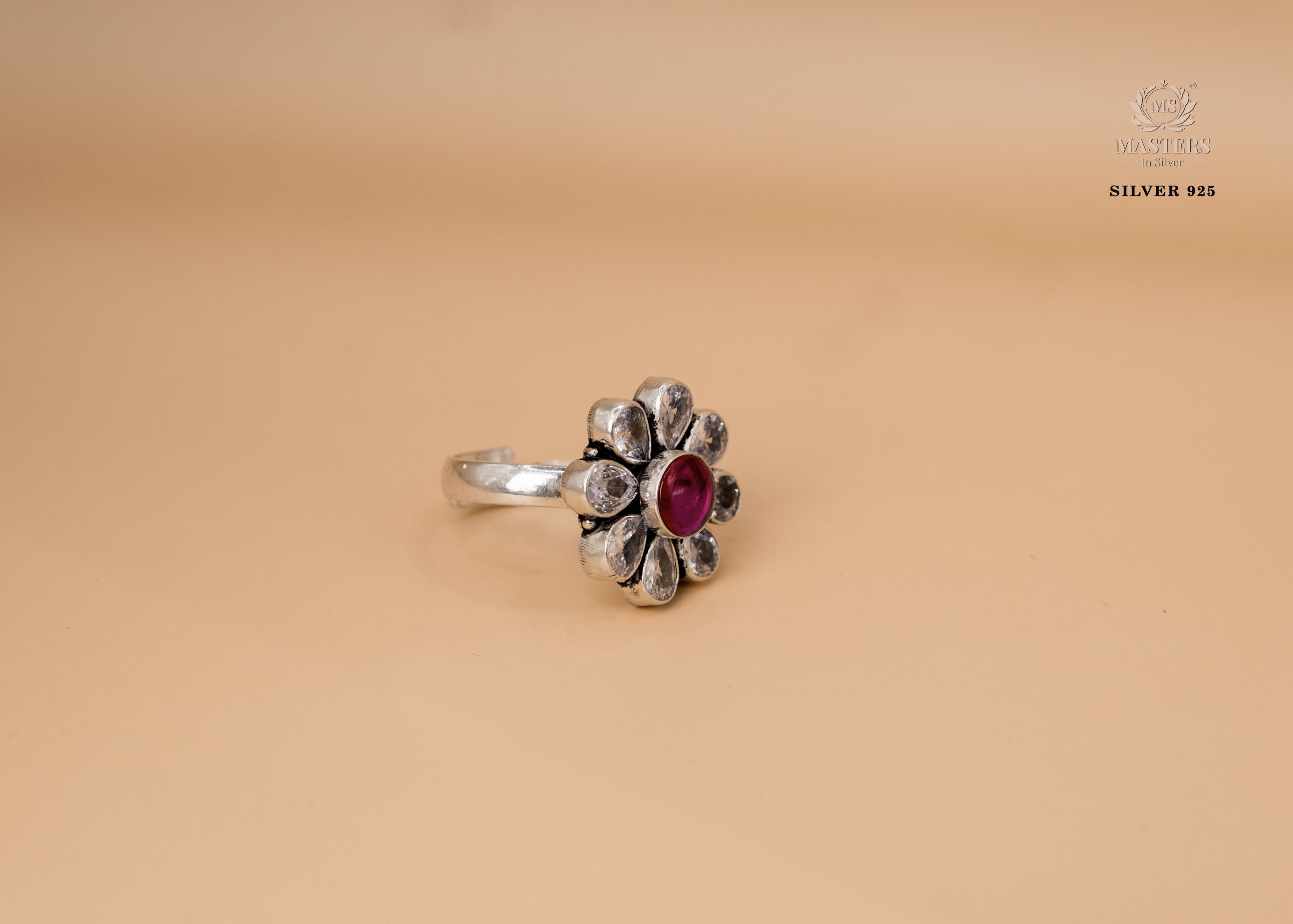 RINGS OXIDISED ( FLORAL ) CUT-STONES