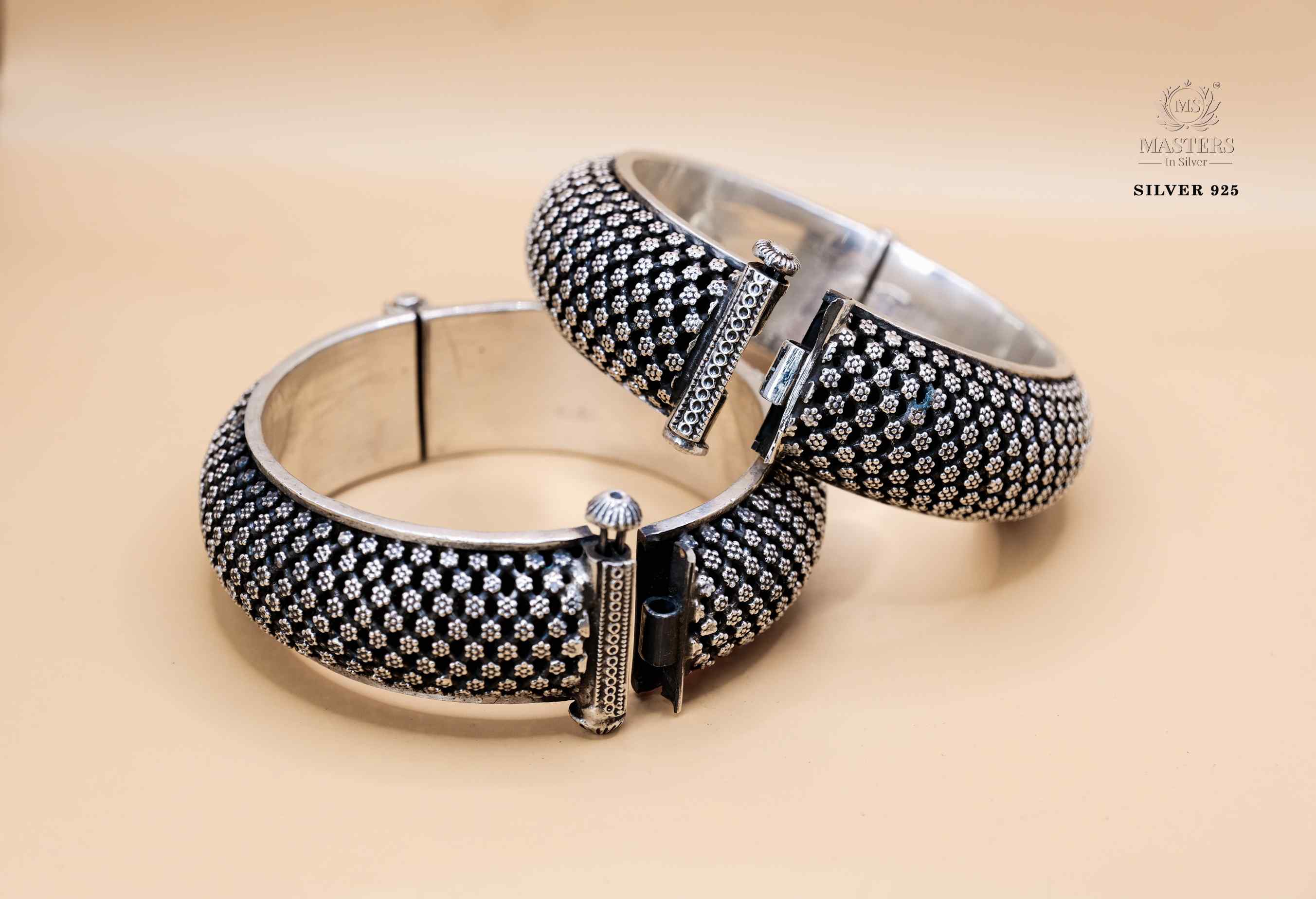 OXIDISED BRACELET/ KADA FOR BEAUTIFUL LADIES ( 1 PIECE  )💖