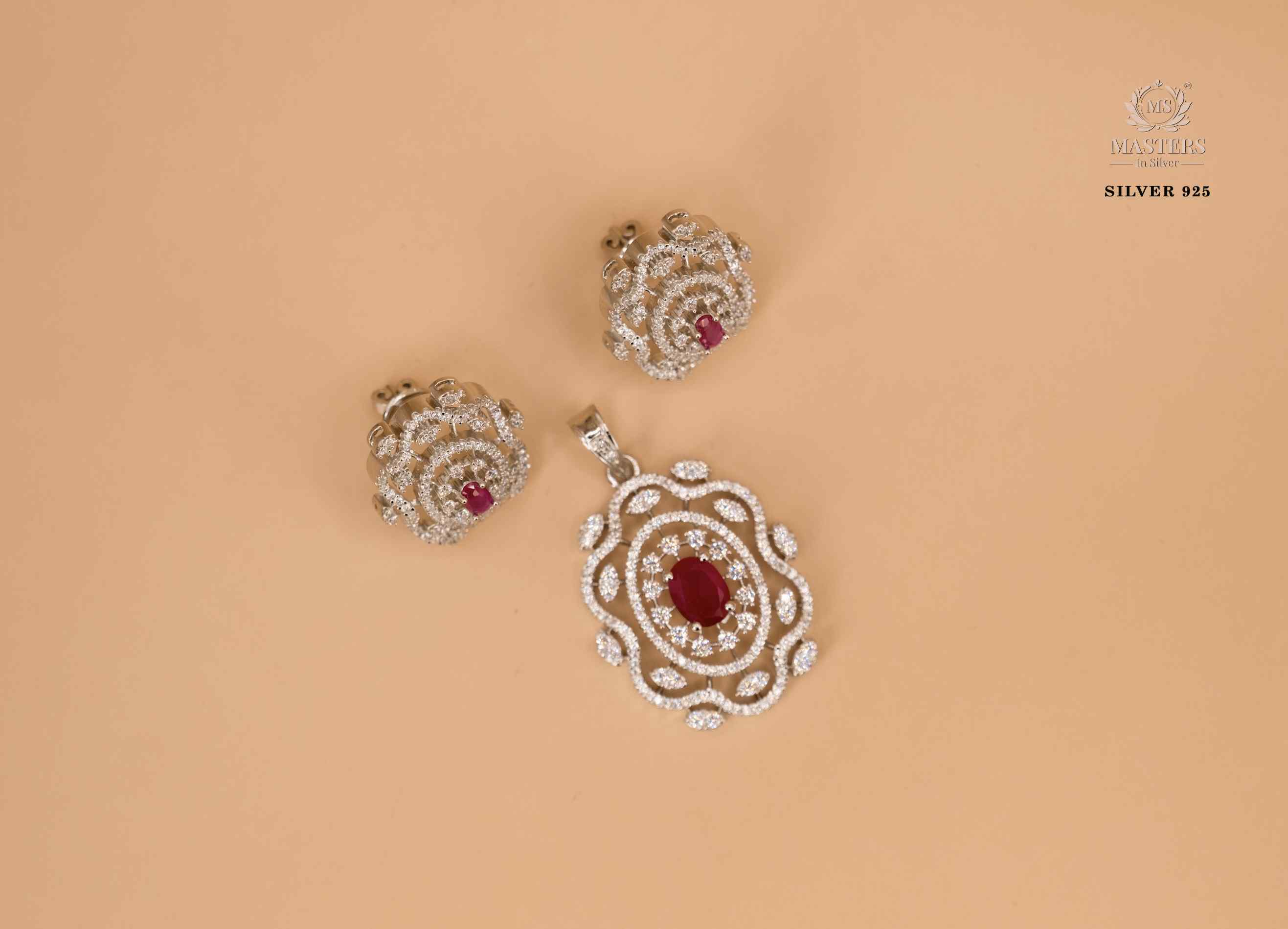 PENDANT SETS, DIAMOND LOOKS, PARTY WEAR, ORIGINAL IMPORTED 🎁