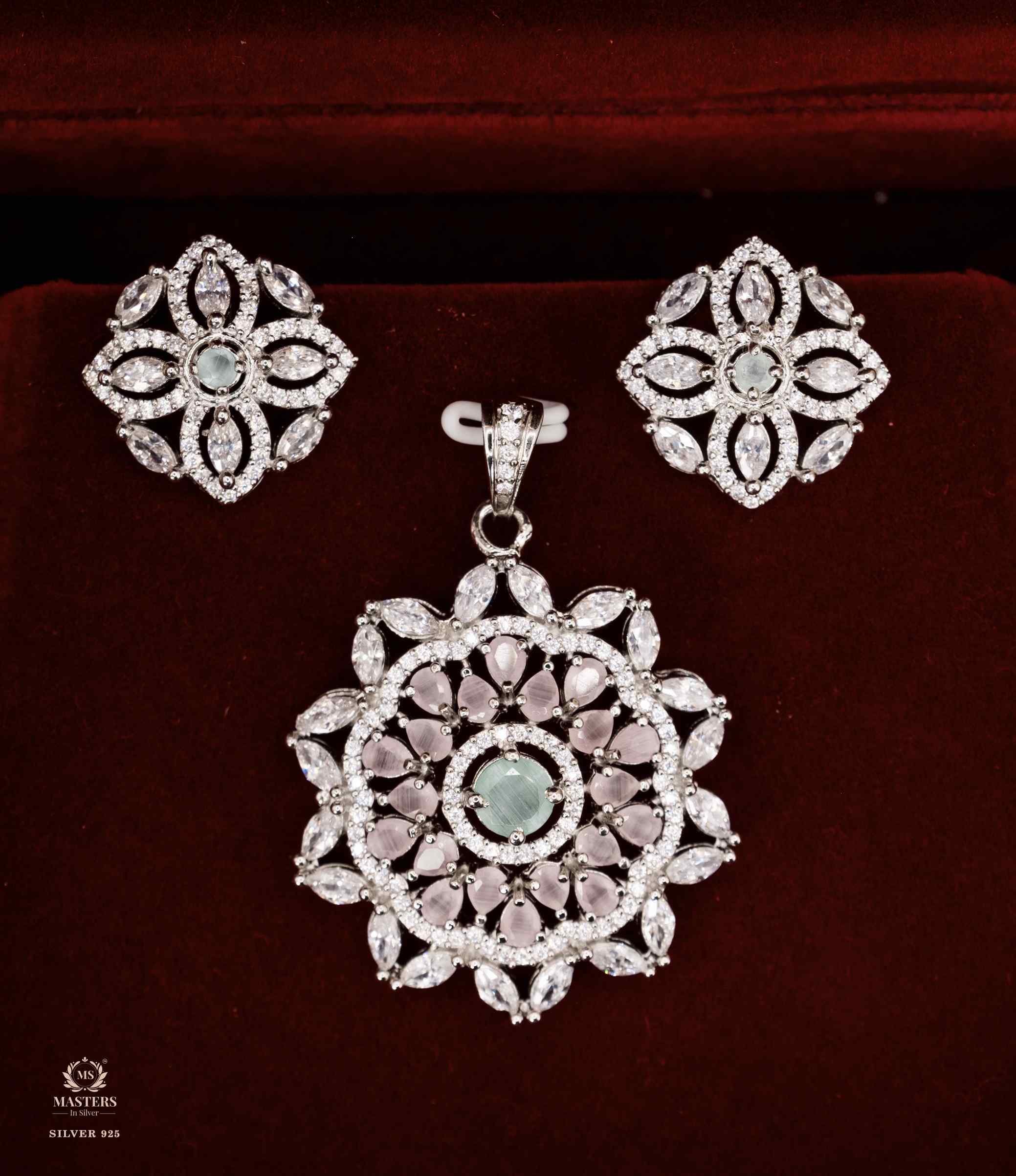 PENDANT SETS, DIAMOND LOOKS, PARTY WEAR, ORIGINAL IMPORTED 🎁