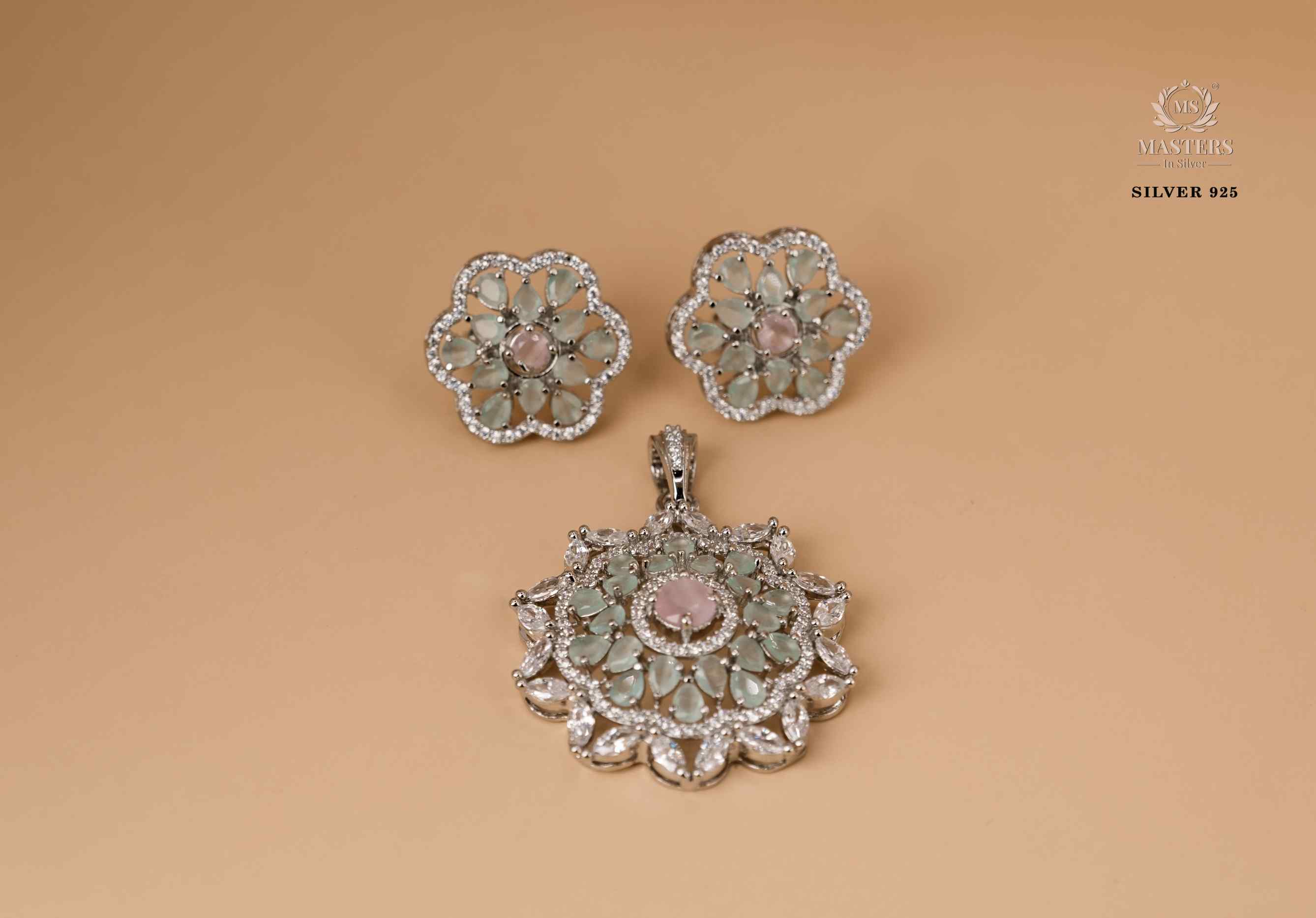 PENDANT SETS, DIAMOND LOOKS, PARTY WEAR, ORIGINAL IMPORTED 🎁