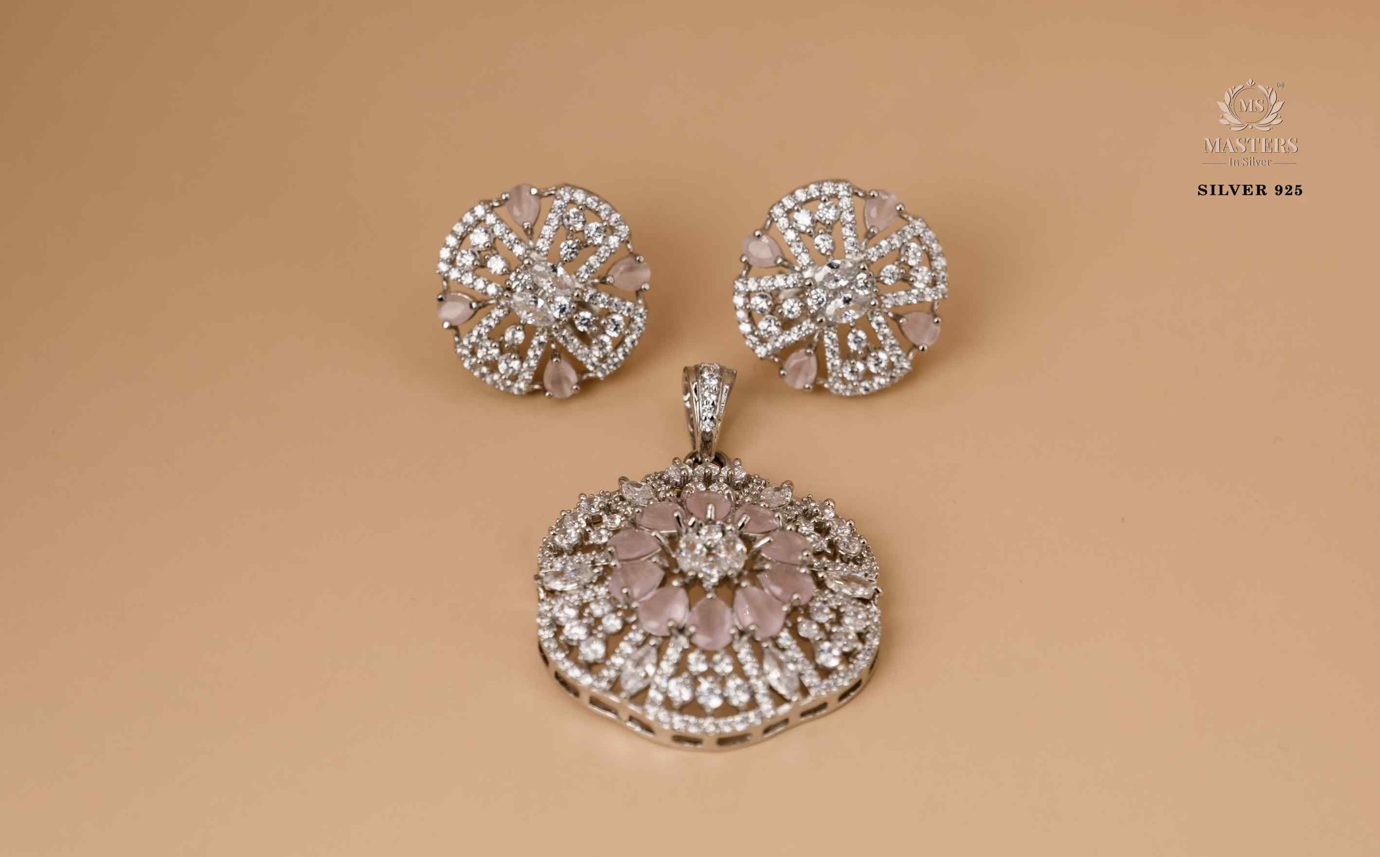 PENDANT SETS, DIAMOND LOOKS, PARTY WEAR, ORIGINAL IMPORTED 🎁