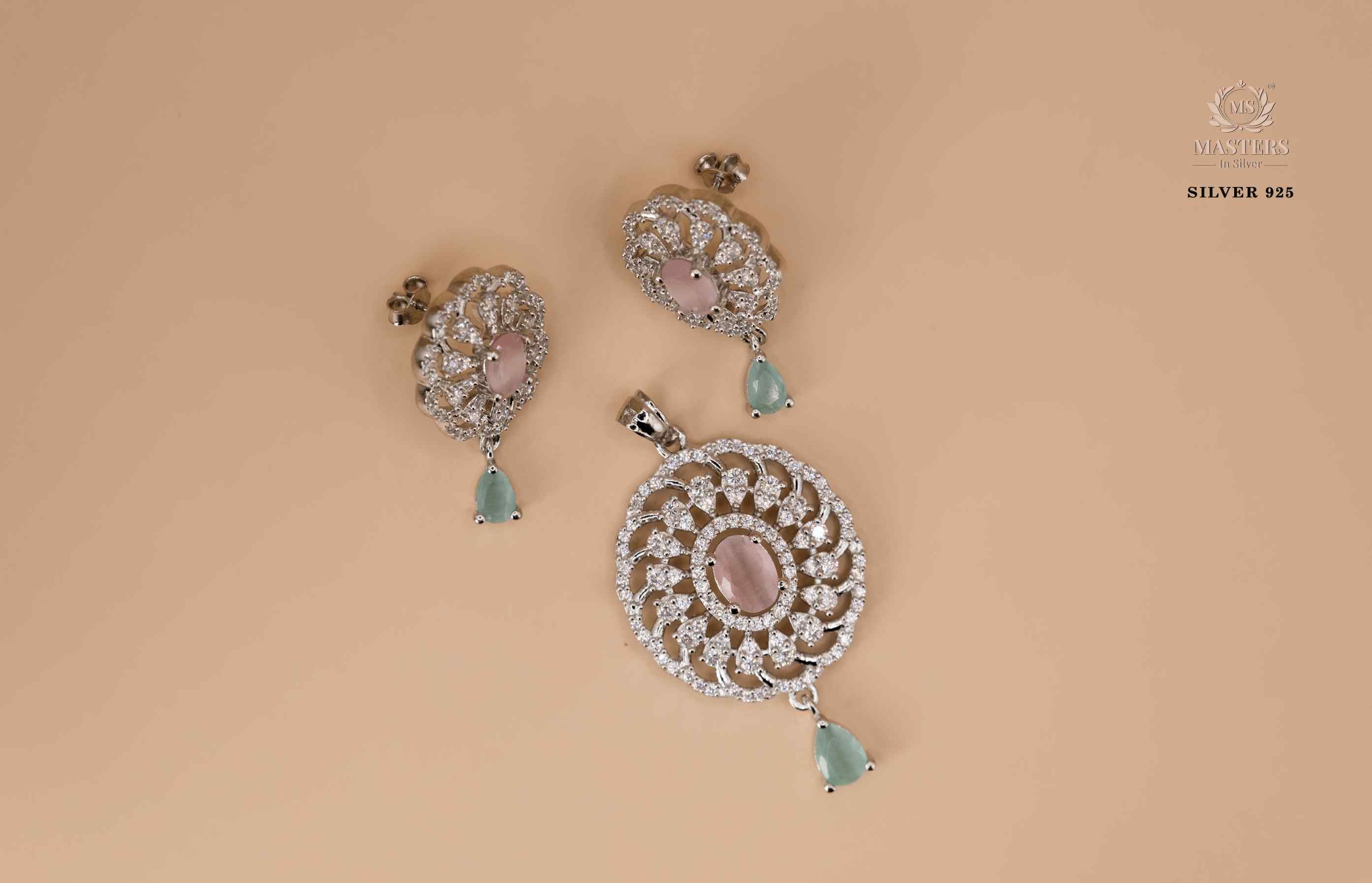 PENDANT SETS, DIAMOND LOOKS, PARTY WEAR, ORIGINAL IMPORTED 🎁