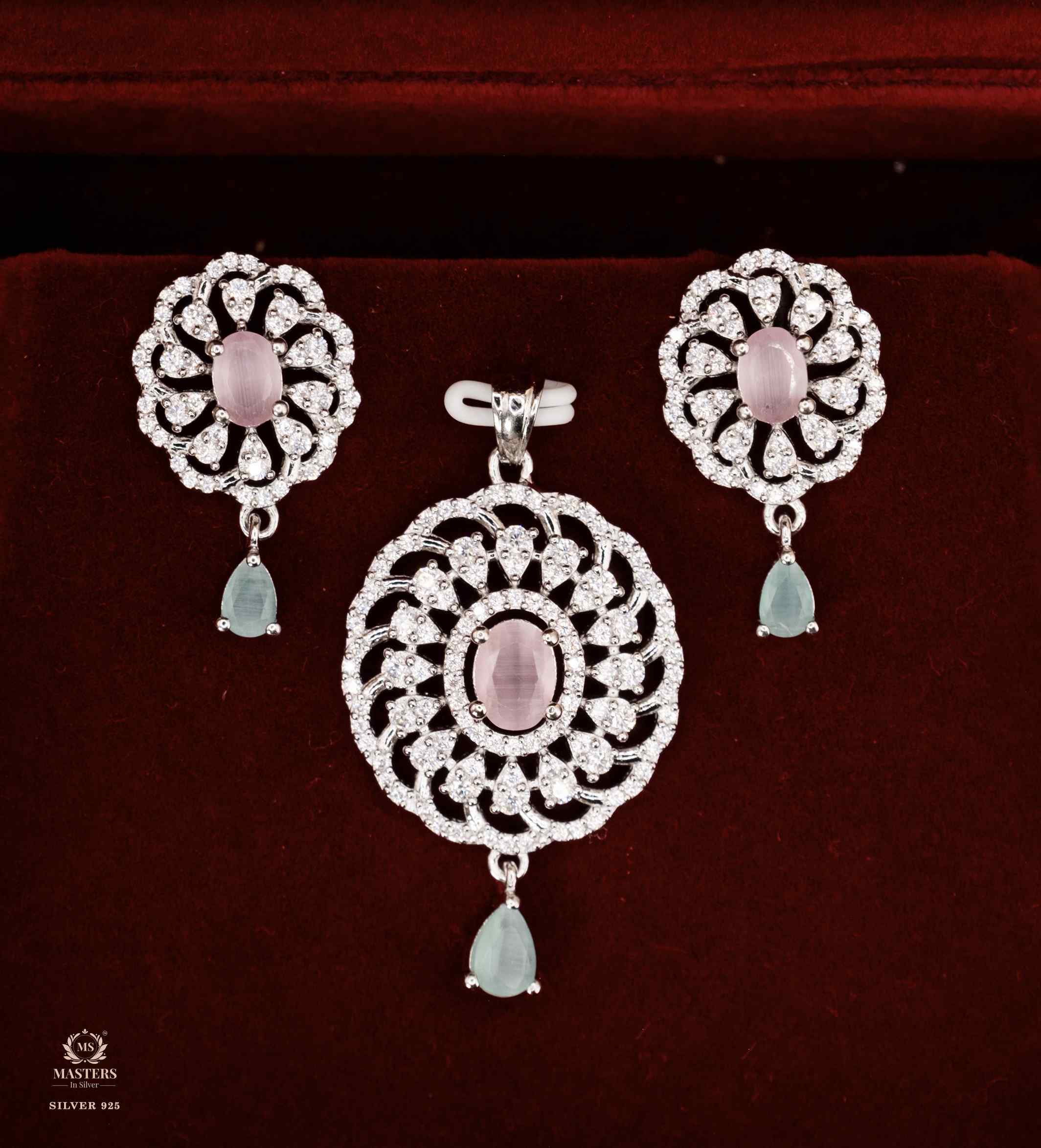 PENDANT SETS, DIAMOND LOOKS, PARTY WEAR, ORIGINAL IMPORTED 🎁