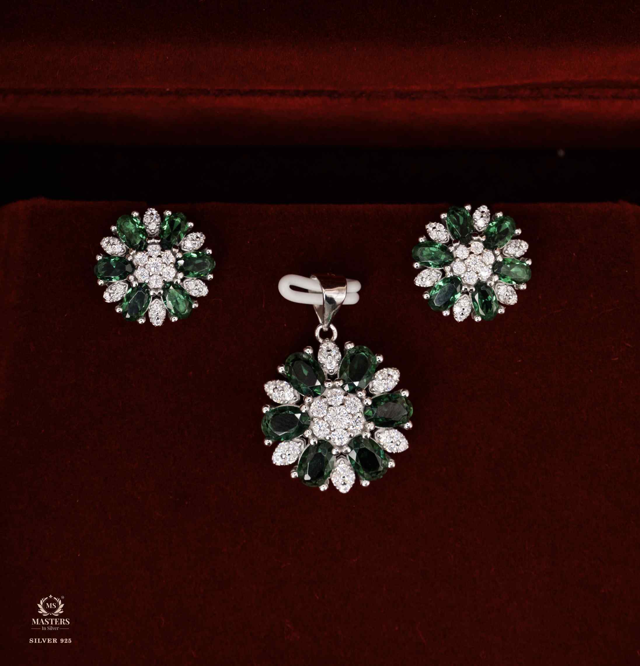 PENDANT SETS, DIAMOND LOOKS, REGULAR WEAR, ORIGINAL IMPORTED ROUND FLORAL GREEN 🎁