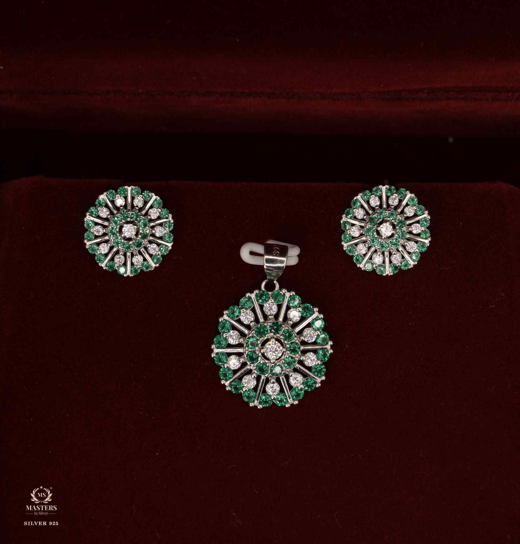 PENDANT SETS, DIAMOND LOOKS, REGULAR WEAR, ORIGINAL IMPORTED ROUND GREEN 🎁