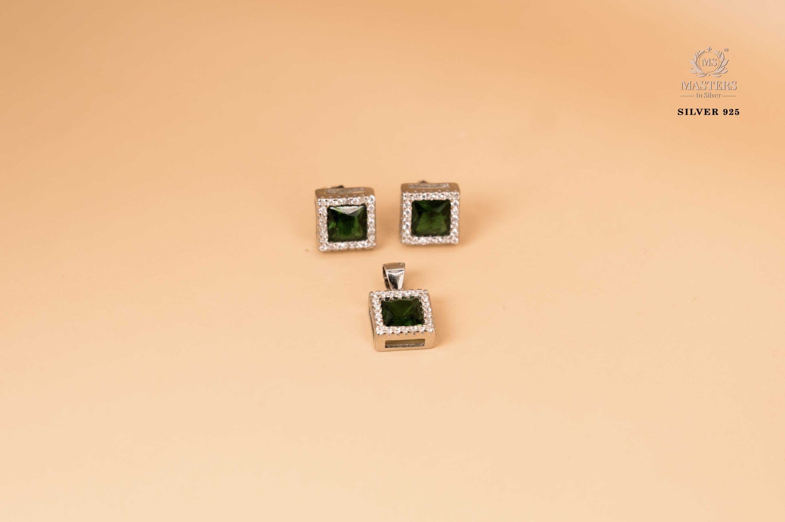 PENDANT SETS, DIAMOND LOOKS, REGULAR WEAR, ORIGINAL IMPORTED SQUARE GREEN 🎁