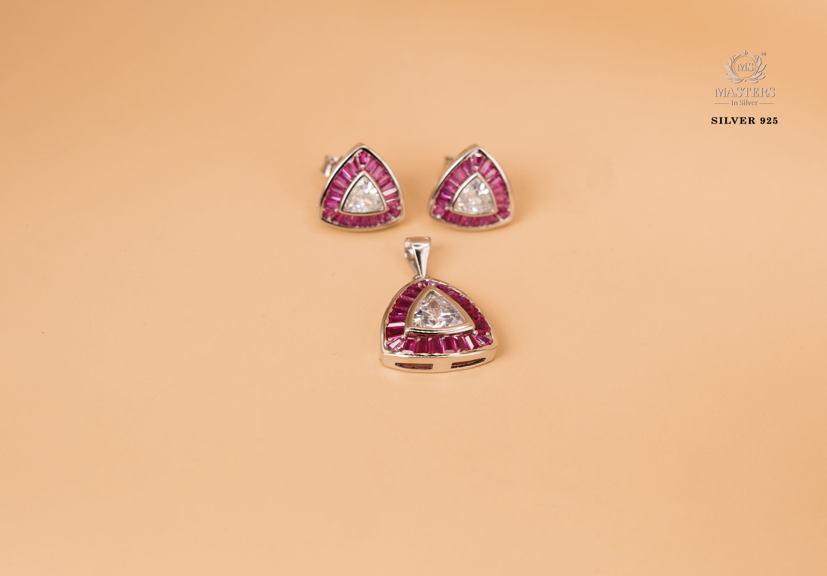 PENDANT SETS, DIAMOND LOOKS, REGULAR WEAR, ORIGINAL IMPORTED TRIANGULAR PINK 🎁