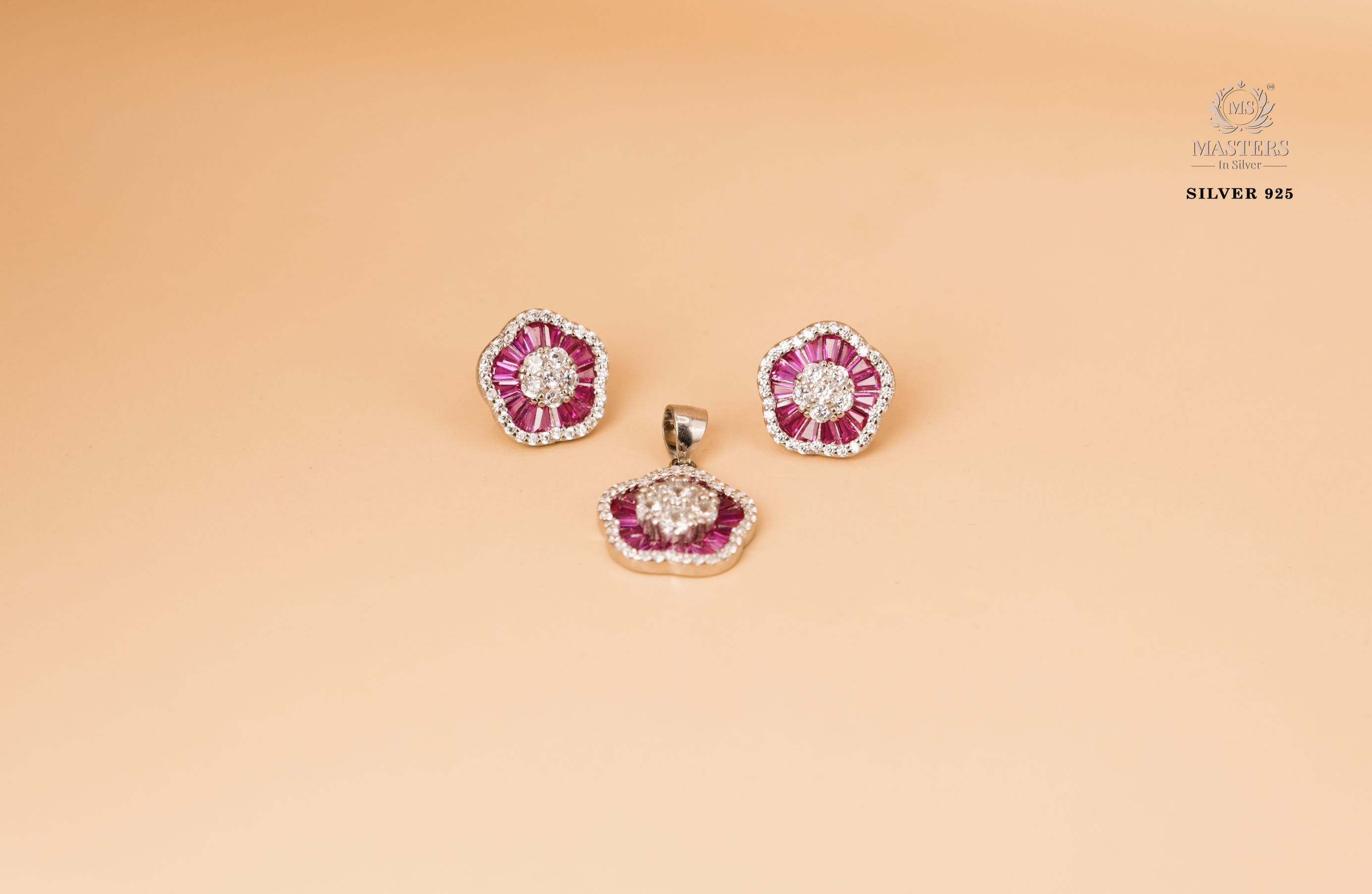 PENDANT SETS, DIAMOND LOOKS, REGULAR WEAR, ORIGINAL IMPORTED TRIANGULAR PINK FLORAL🎁