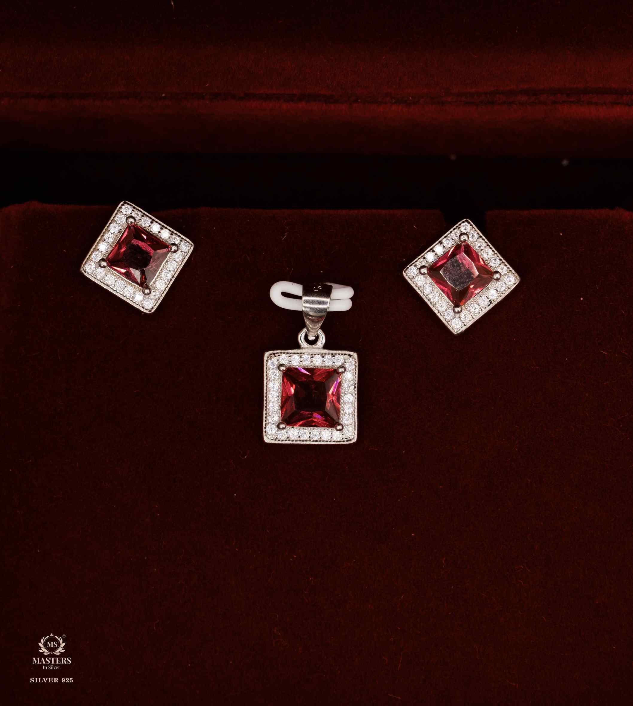 PENDANT SETS, DIAMOND LOOKS, REGULAR WEAR, ORIGINAL IMPORTED PINK SQUARE 🎁