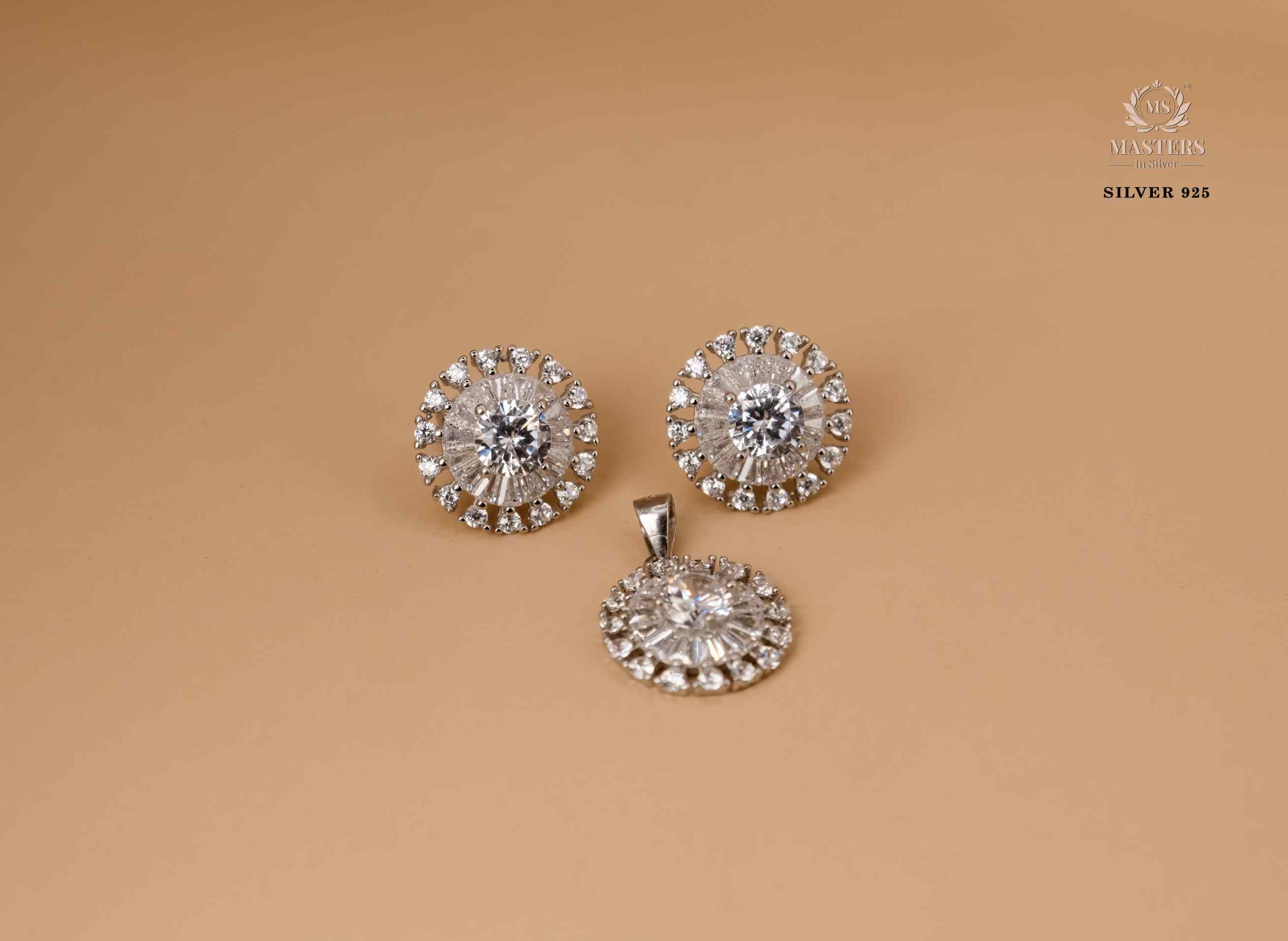 PENDANT SETS, DIAMOND LOOKS, REGULAR WEAR, ORIGINAL IMPORTED  ROUND 🎁