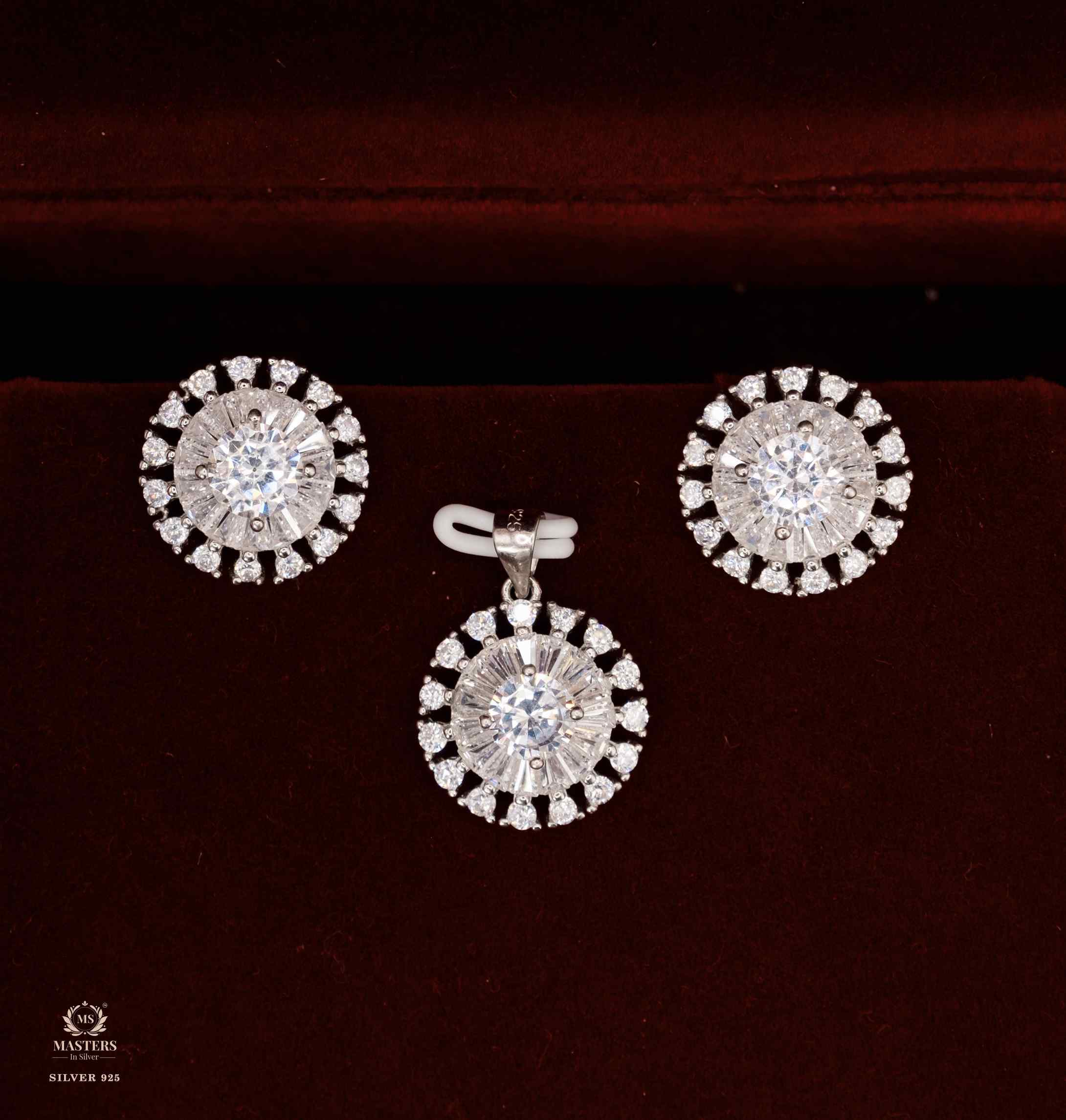 PENDANT SETS, DIAMOND LOOKS, REGULAR WEAR, ORIGINAL IMPORTED  ROUND 🎁