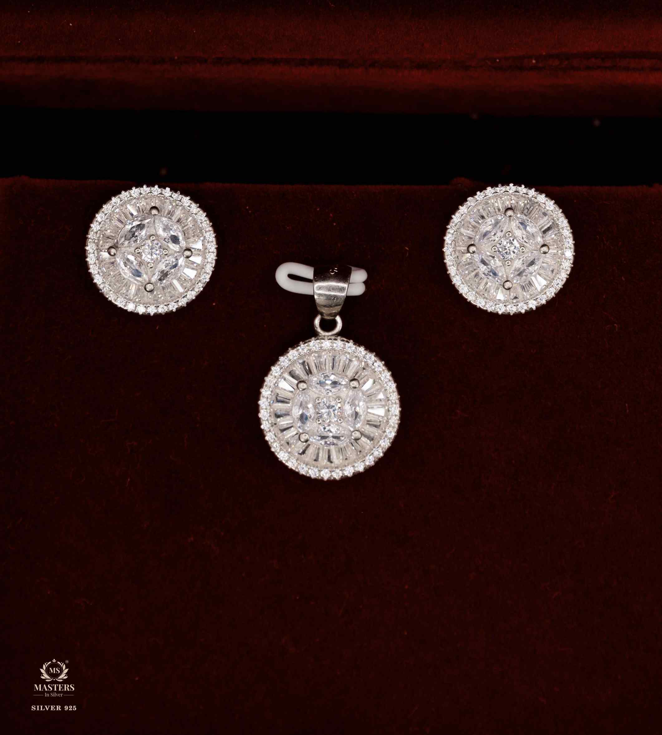 PENDANT SETS, DIAMOND LOOKS, REGULAR WEAR, ORIGINAL IMPORTED  ROUND 🎁