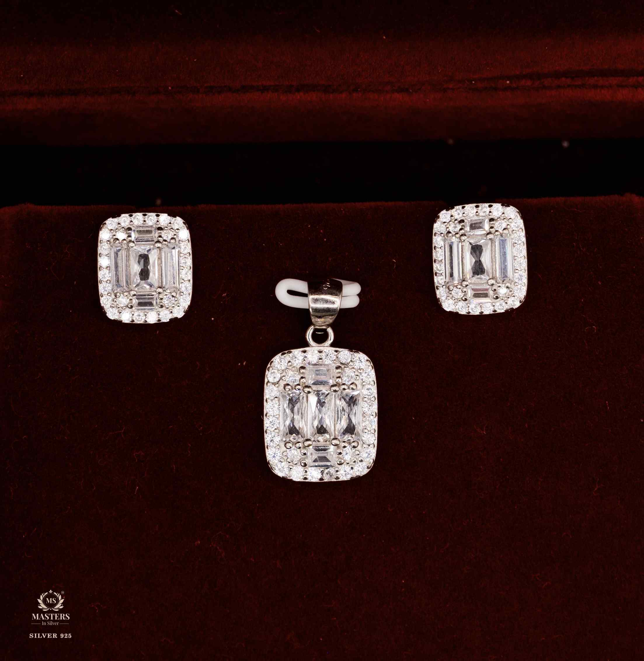 PENDANT SETS, DIAMOND LOOKS, REGULAR WEAR, ORIGINAL IMPORTED RECTANGULAR 🎁