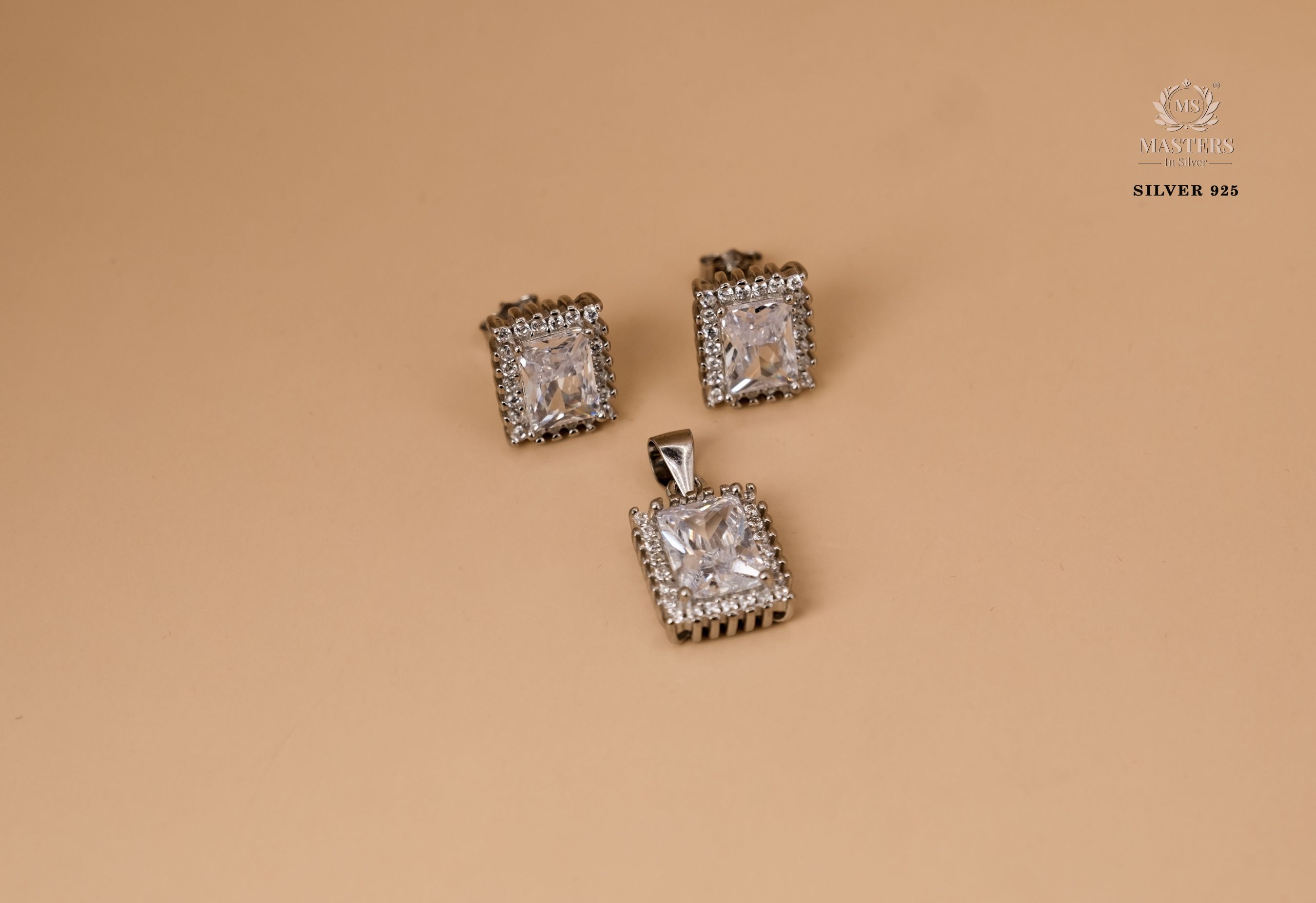 PENDANT SETS, DIAMOND LOOKS, REGULAR WEAR, ORIGINAL IMPORTED RECTANGULAR 🎁
