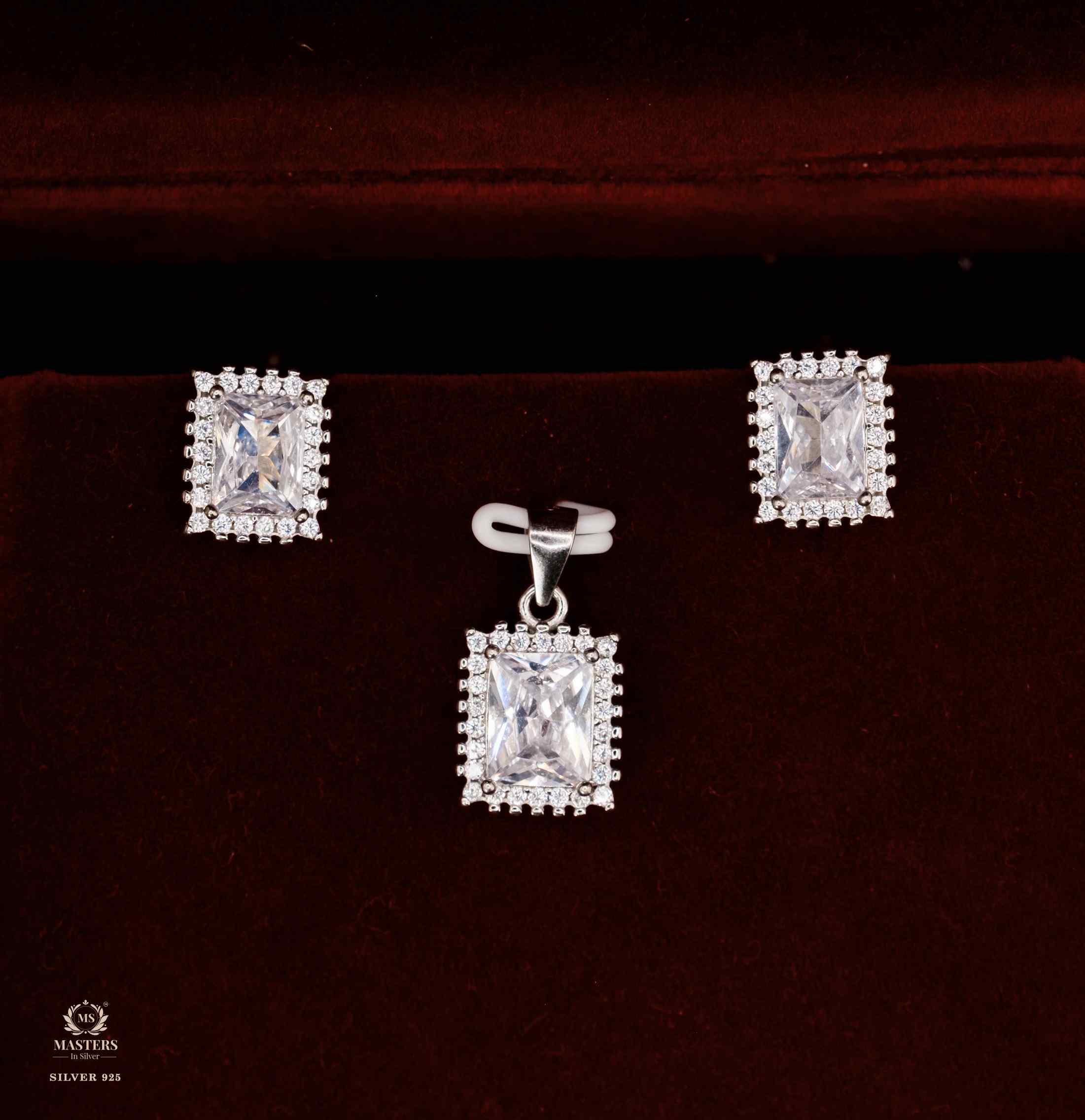 PENDANT SETS, DIAMOND LOOKS, REGULAR WEAR, ORIGINAL IMPORTED RECTANGULAR 🎁