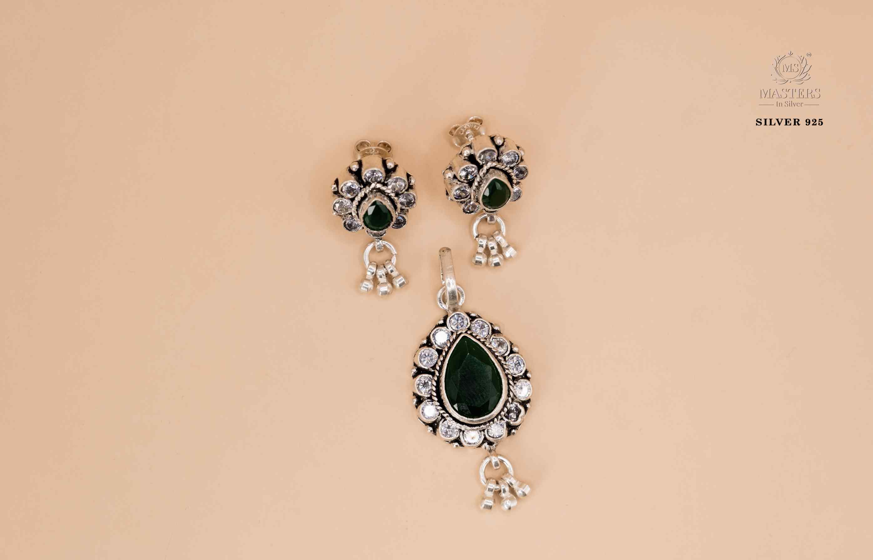 OXIDISED PENDANT SETS  EXPORT QUALITY  green long 🤞