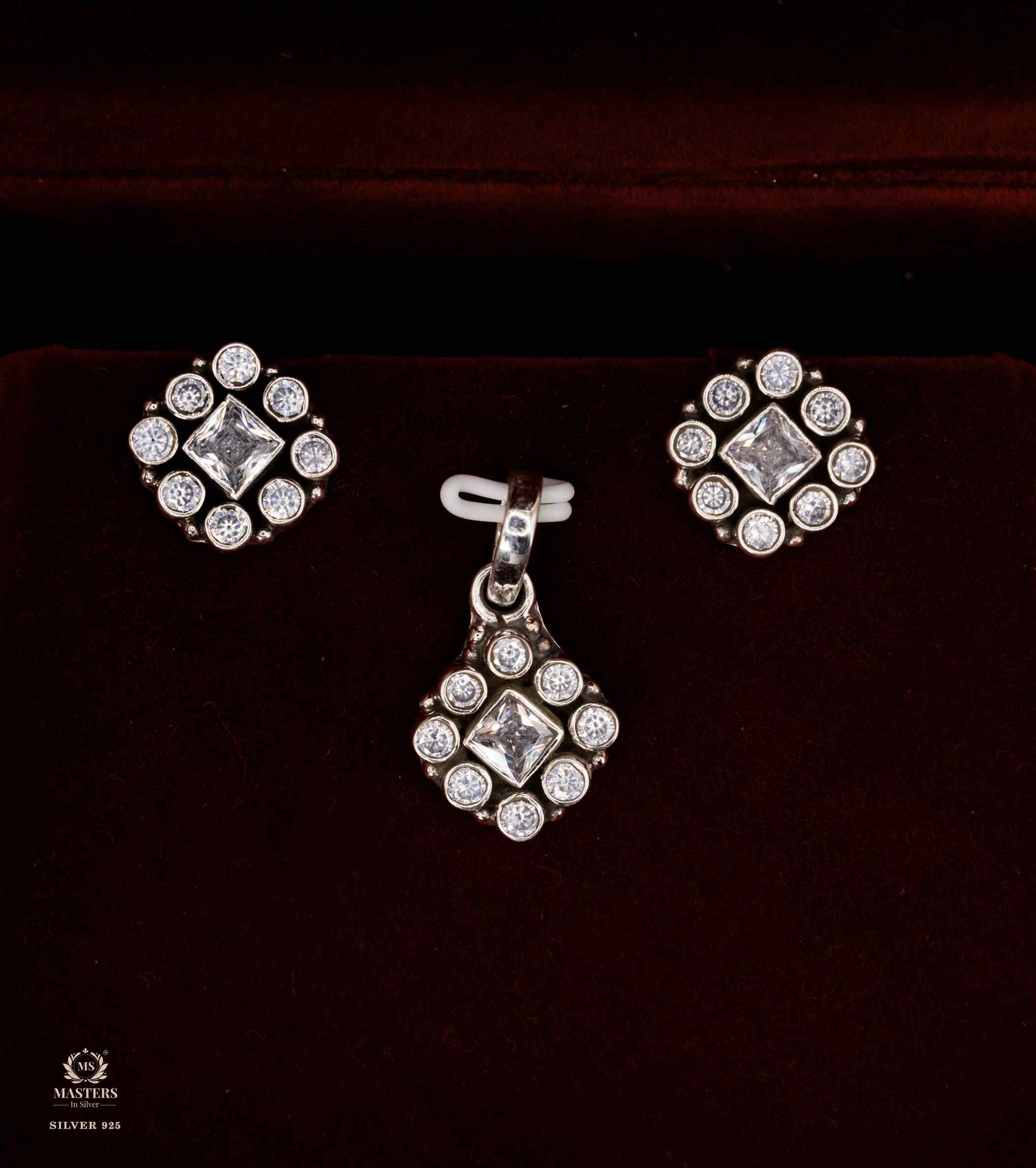 OXIDISED PENDANT SETS  EXPORT QUALITY  green long 🤞