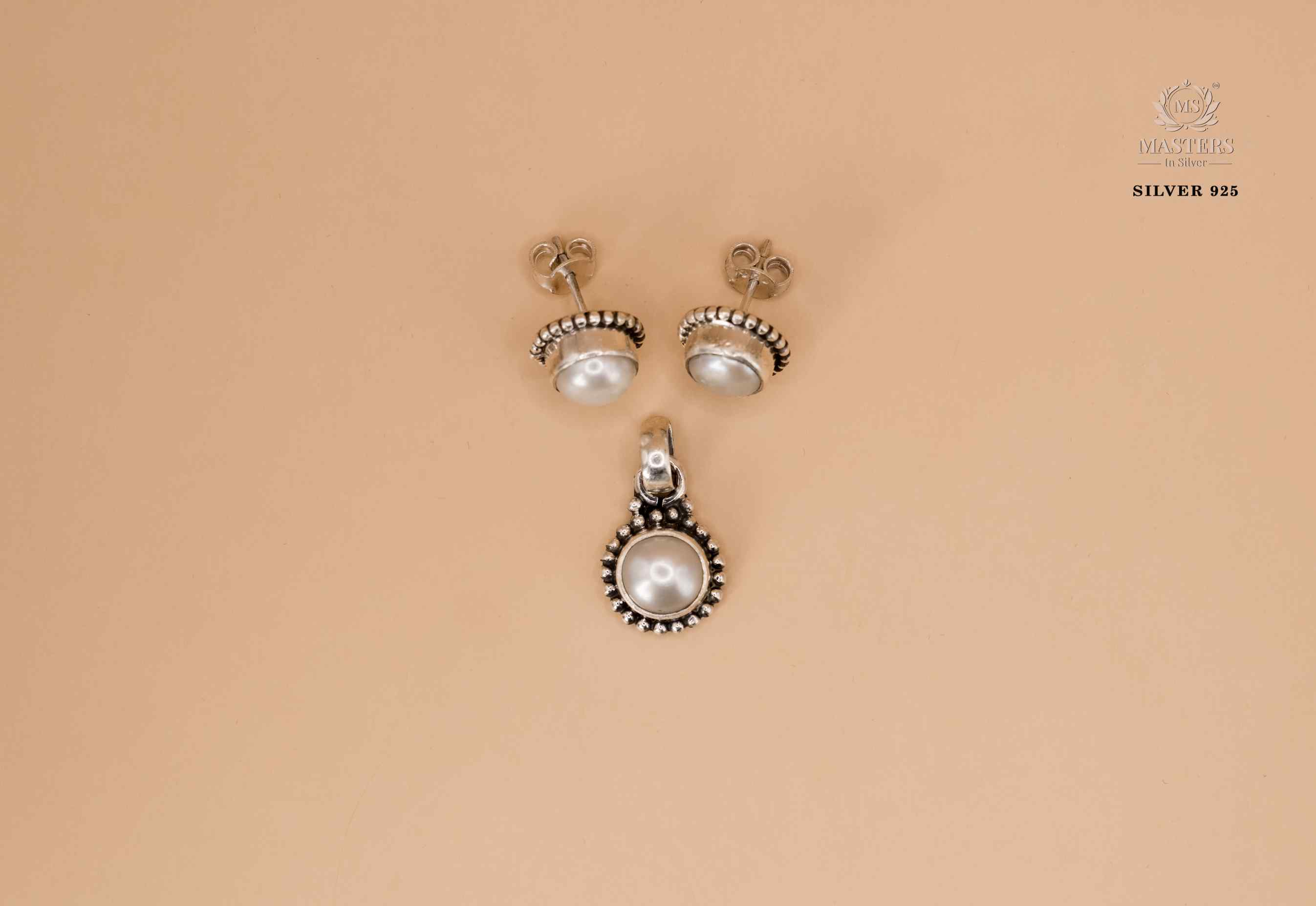 OXIDISED PENDANT SETS  EXPORT QUALITY PEARL OUTERS SIDE BALLS 🤞