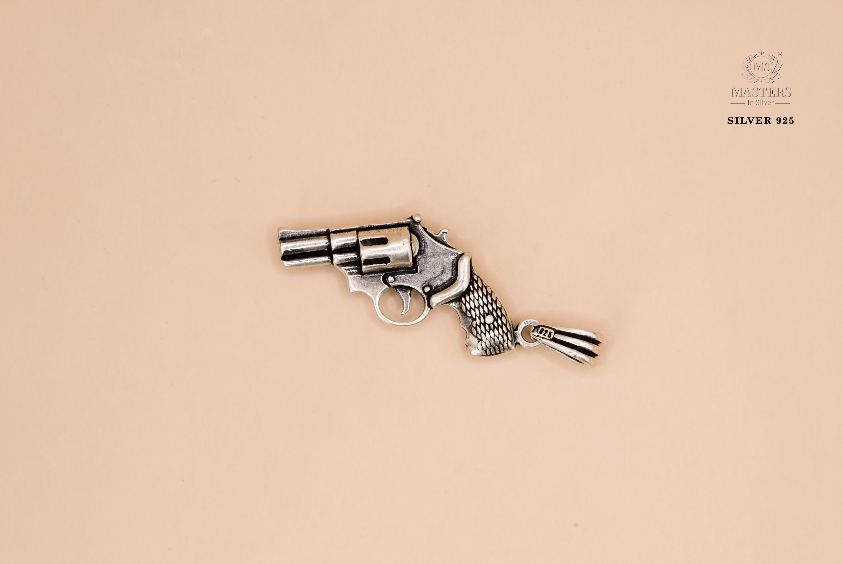 OXIDISED PENDANT IMPORTED / EXPORT QUALITY PISTOL 🤞
