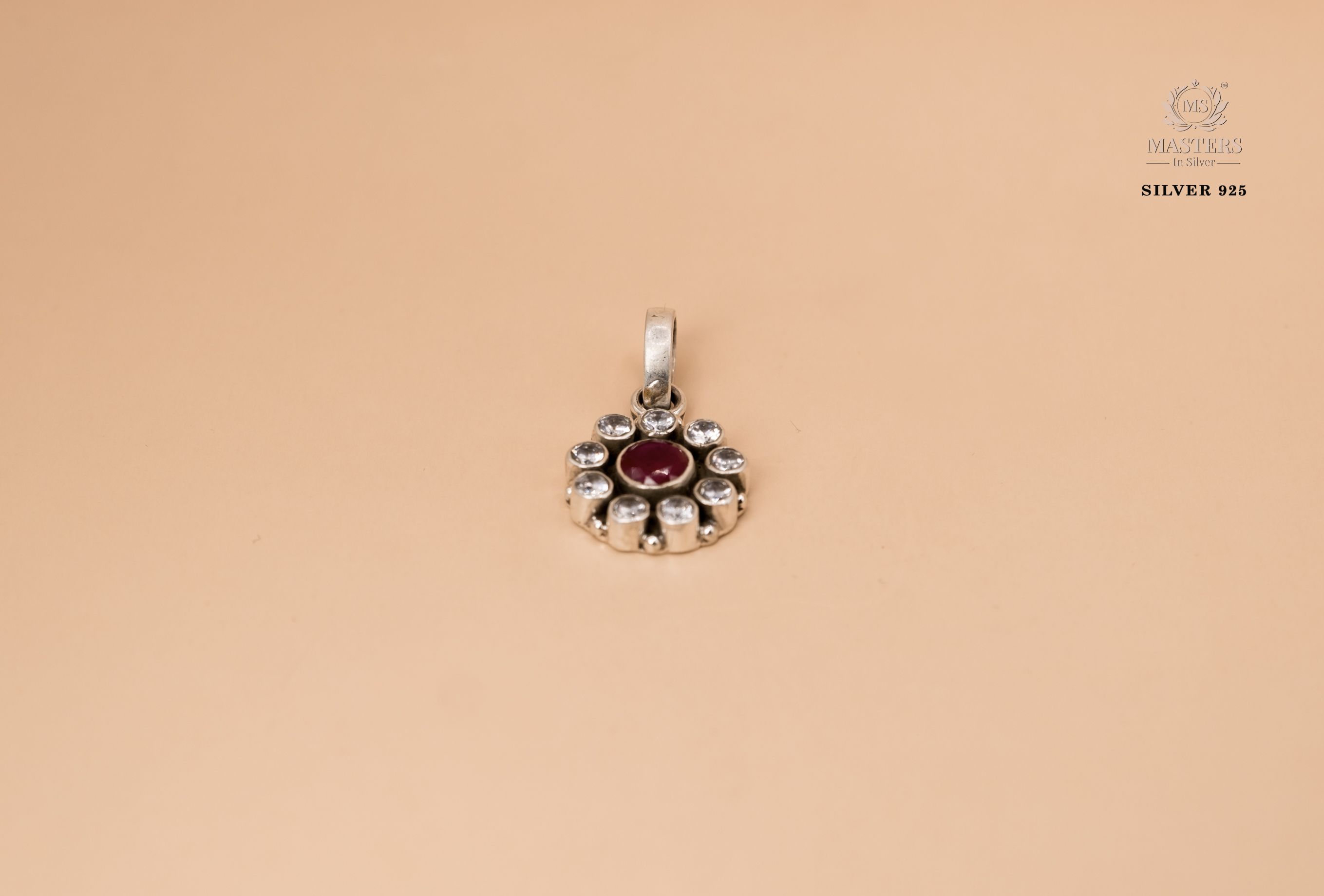 OXIDISED PENDANT IMPORTED / EXPORT QUALITY CUT STONE FLORAL 🤞