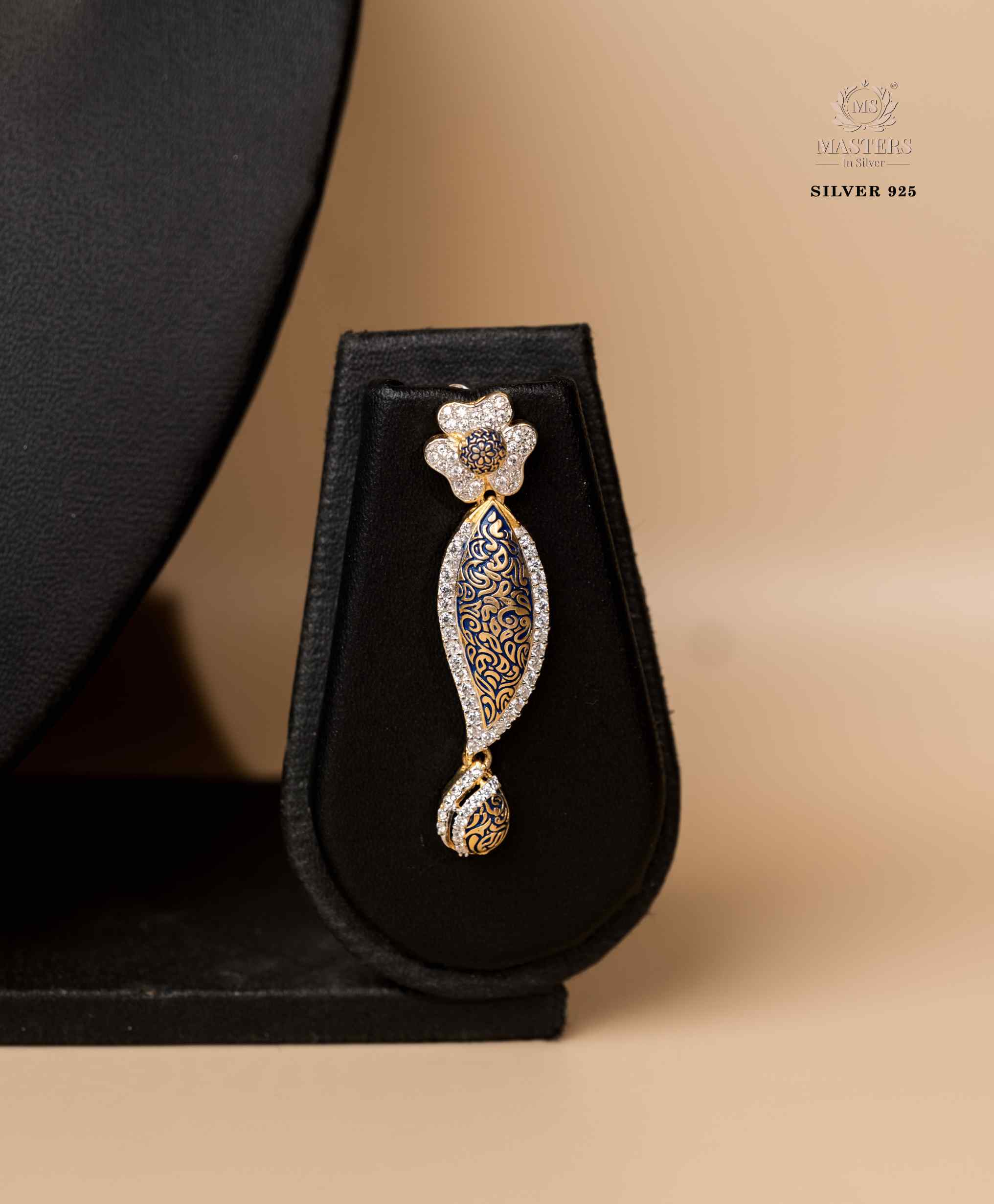 NECKLACES  IMPORTED BROAD  DIAMOND LOOKS  CUBIC ZIRCONIA