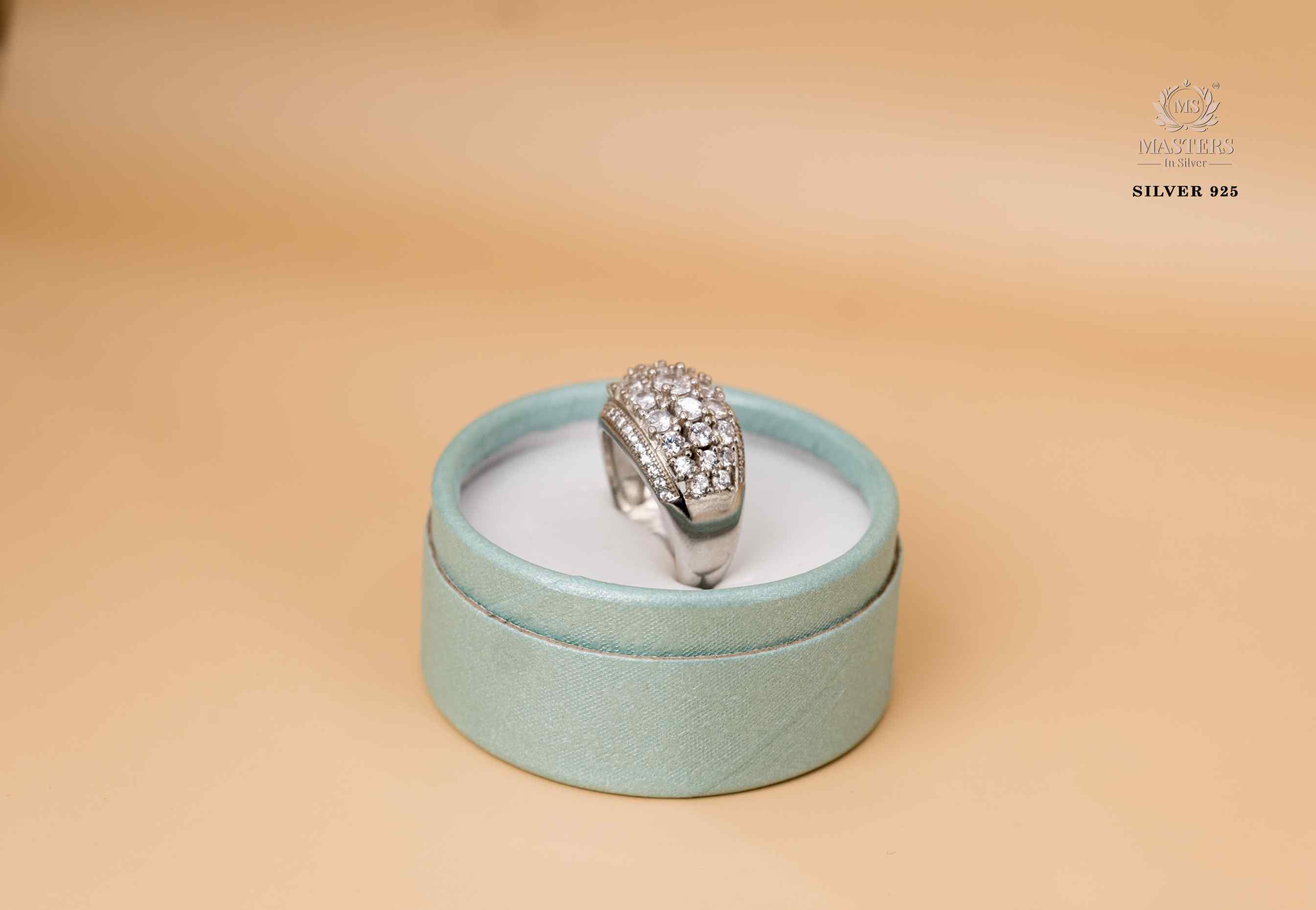 ORIGINAL IMPORTED REGULAR WEAR STERLING SILVER 925 RING