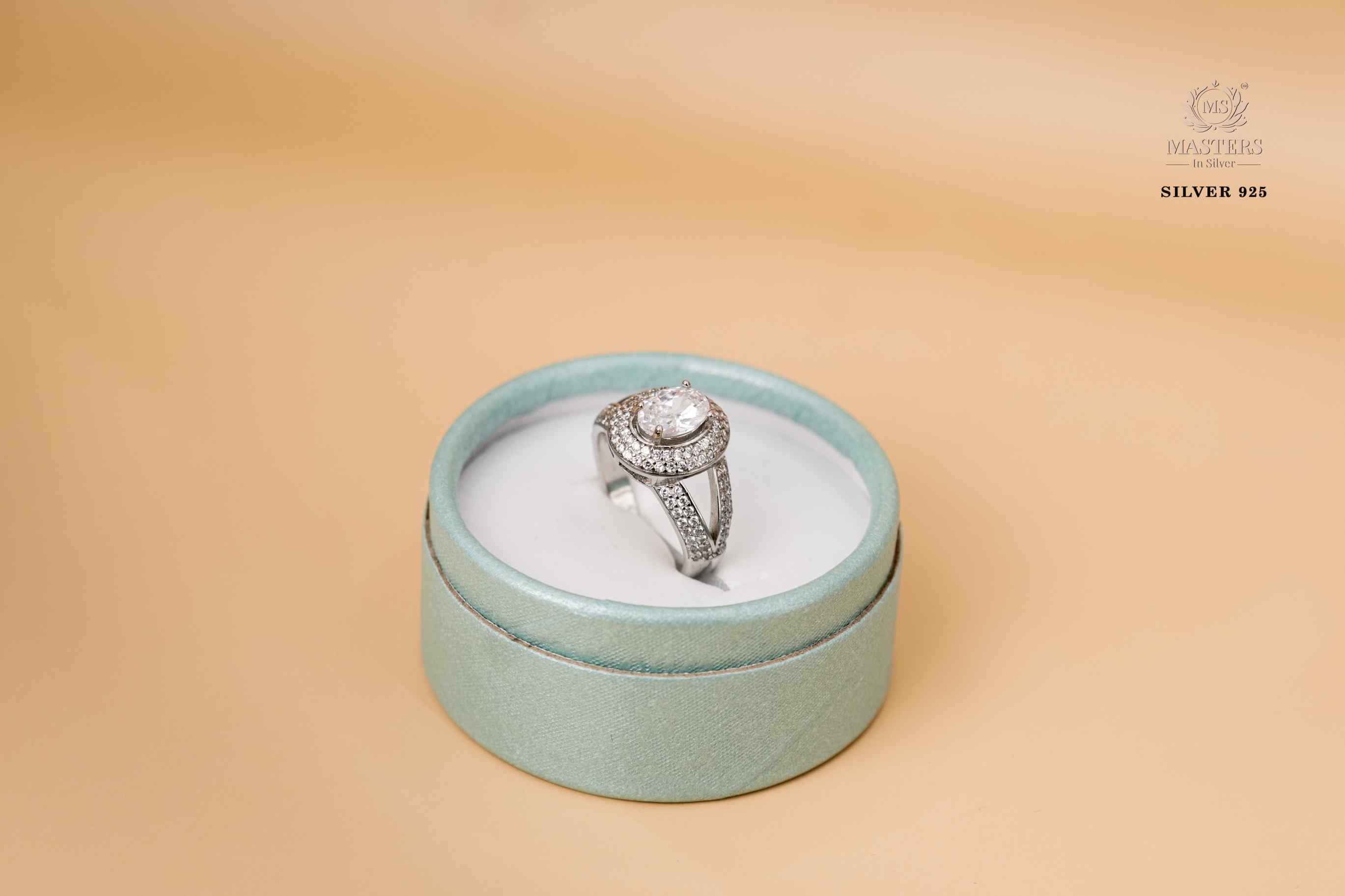 ORIGINAL IMPORTED REGULAR WEAR STERLING SILVER 925 RING