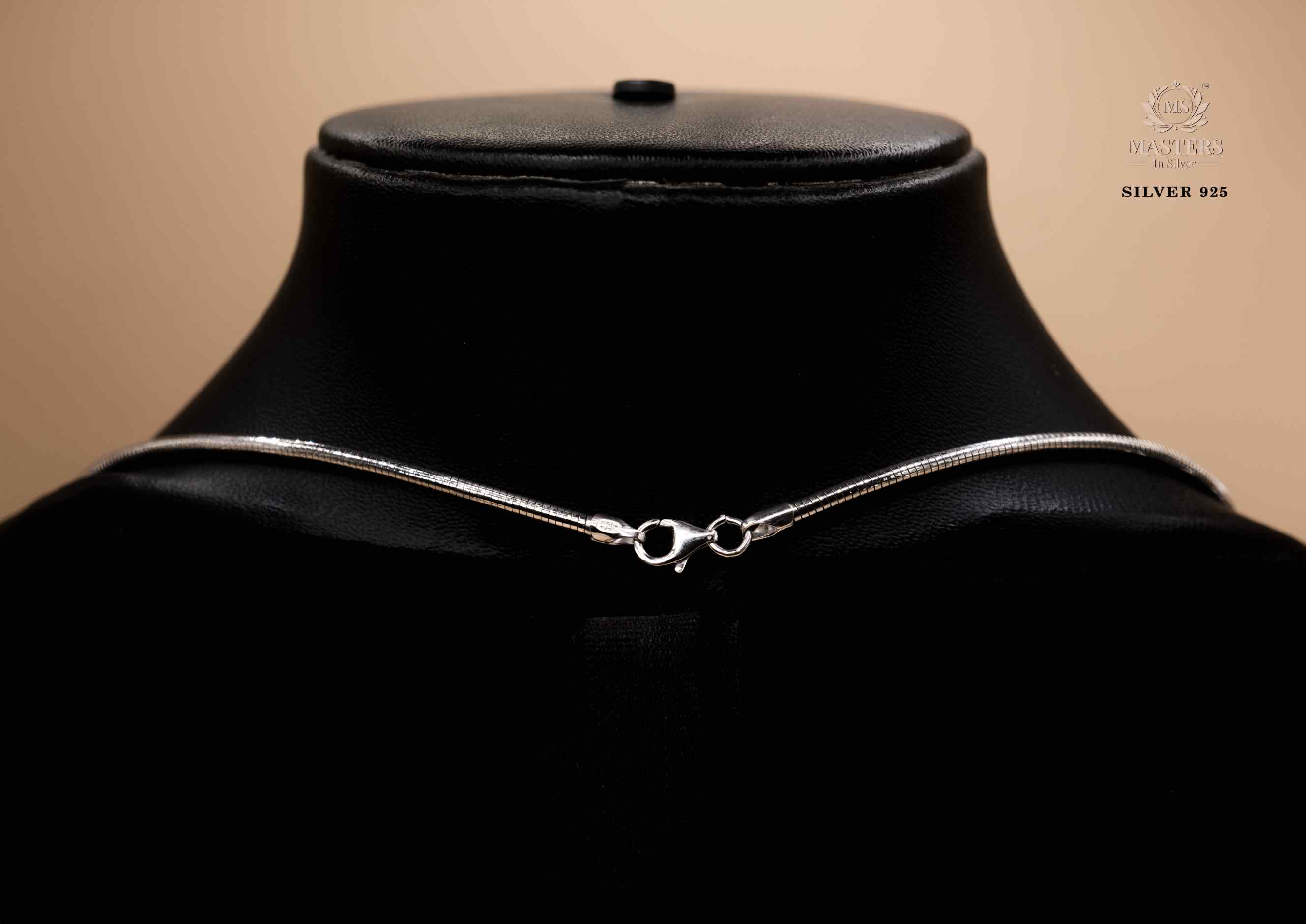 GIRLS / LADIES STERLING SILVER  WHITE GOLD LOOKS NECLACE