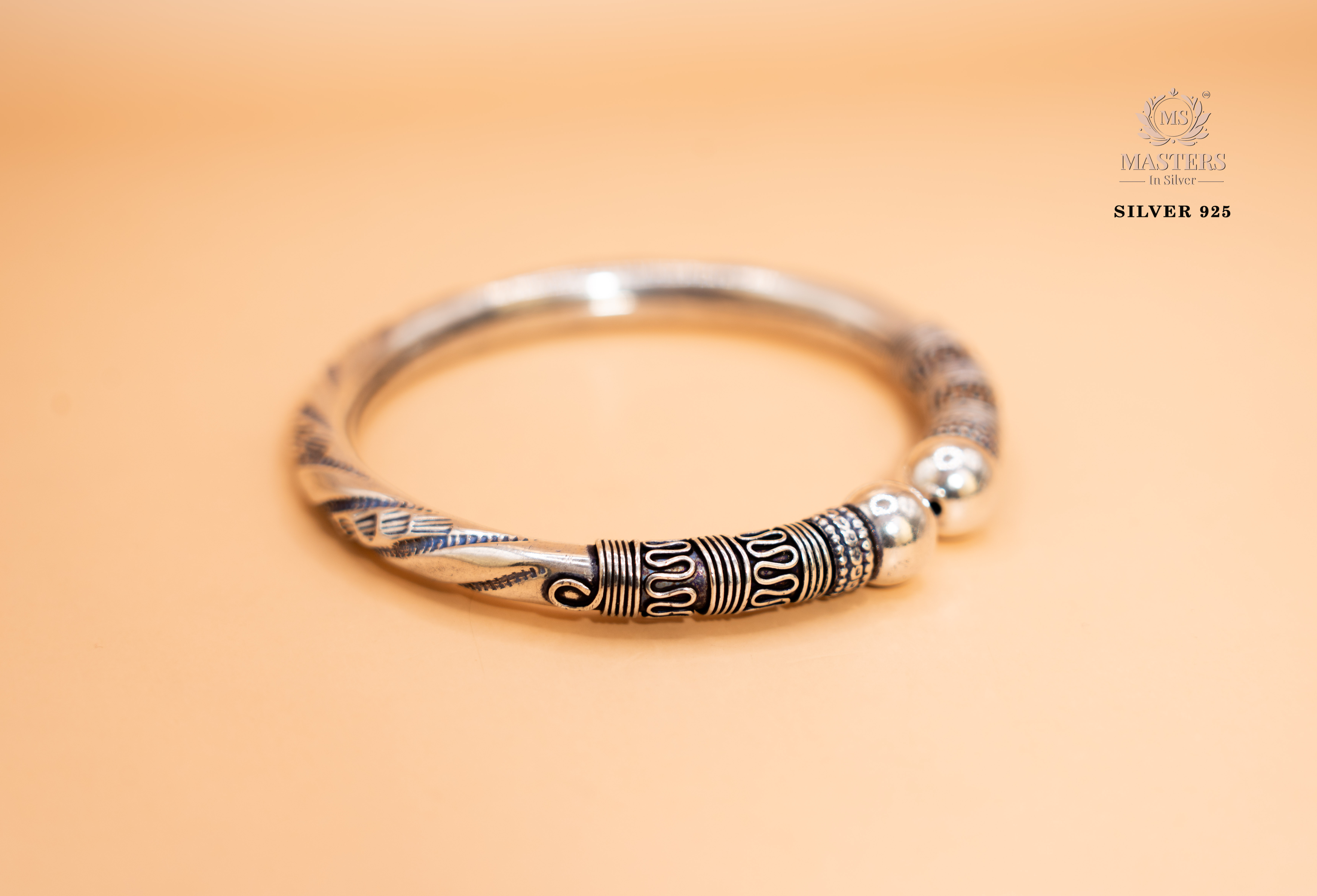 OXIDISED SILVER KADA SINGLE