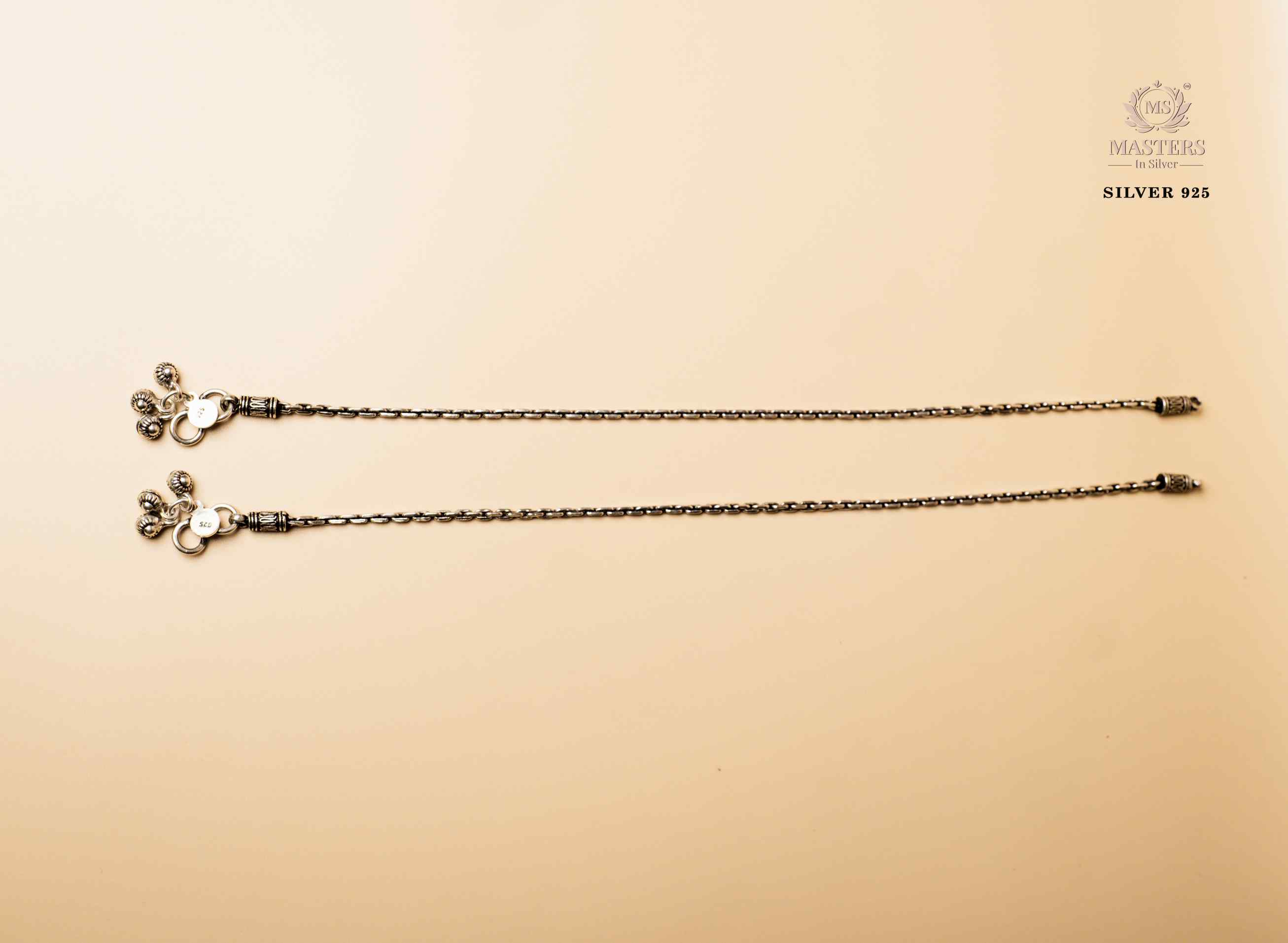 REGULAR WORN ANKLETS