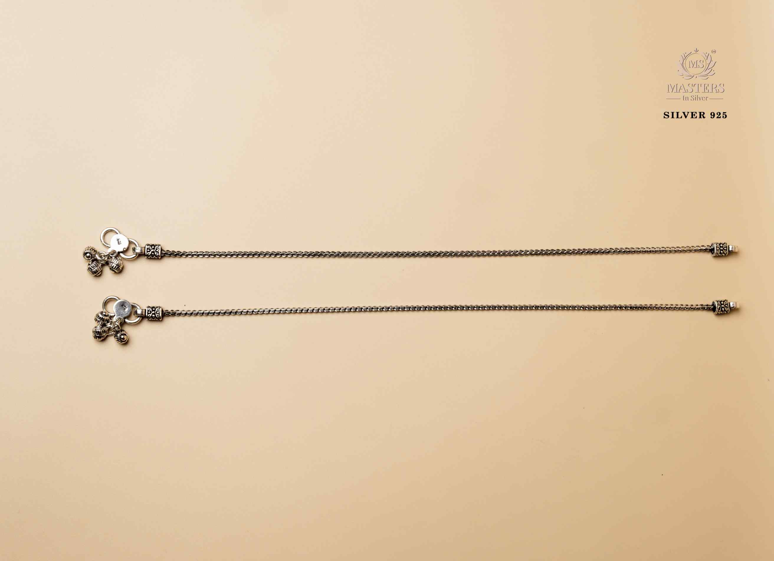 REGULAR WORN ANKLETS